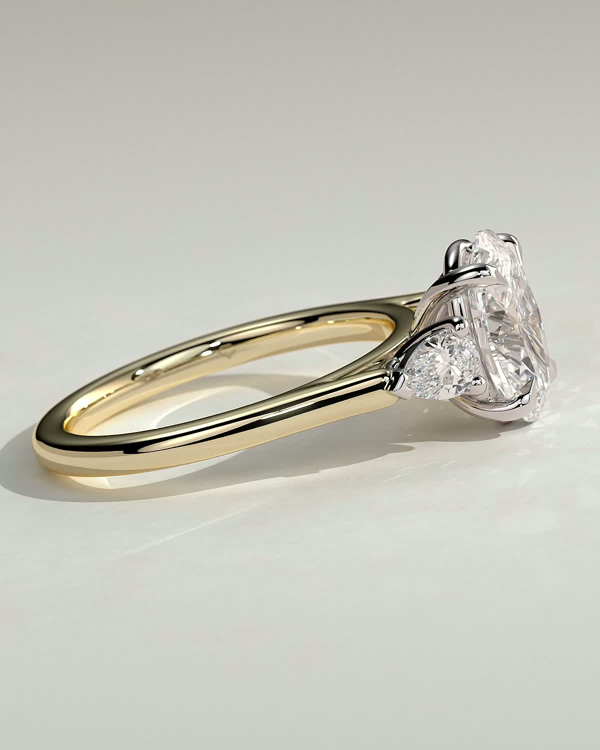 Alexia  Oval Trilogy Ring - 18k Yellow Gold / 18k White Gold
