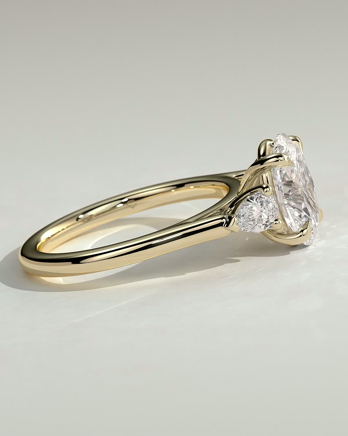 Alexia  Oval Trilogy Ring - 18k Yellow Gold