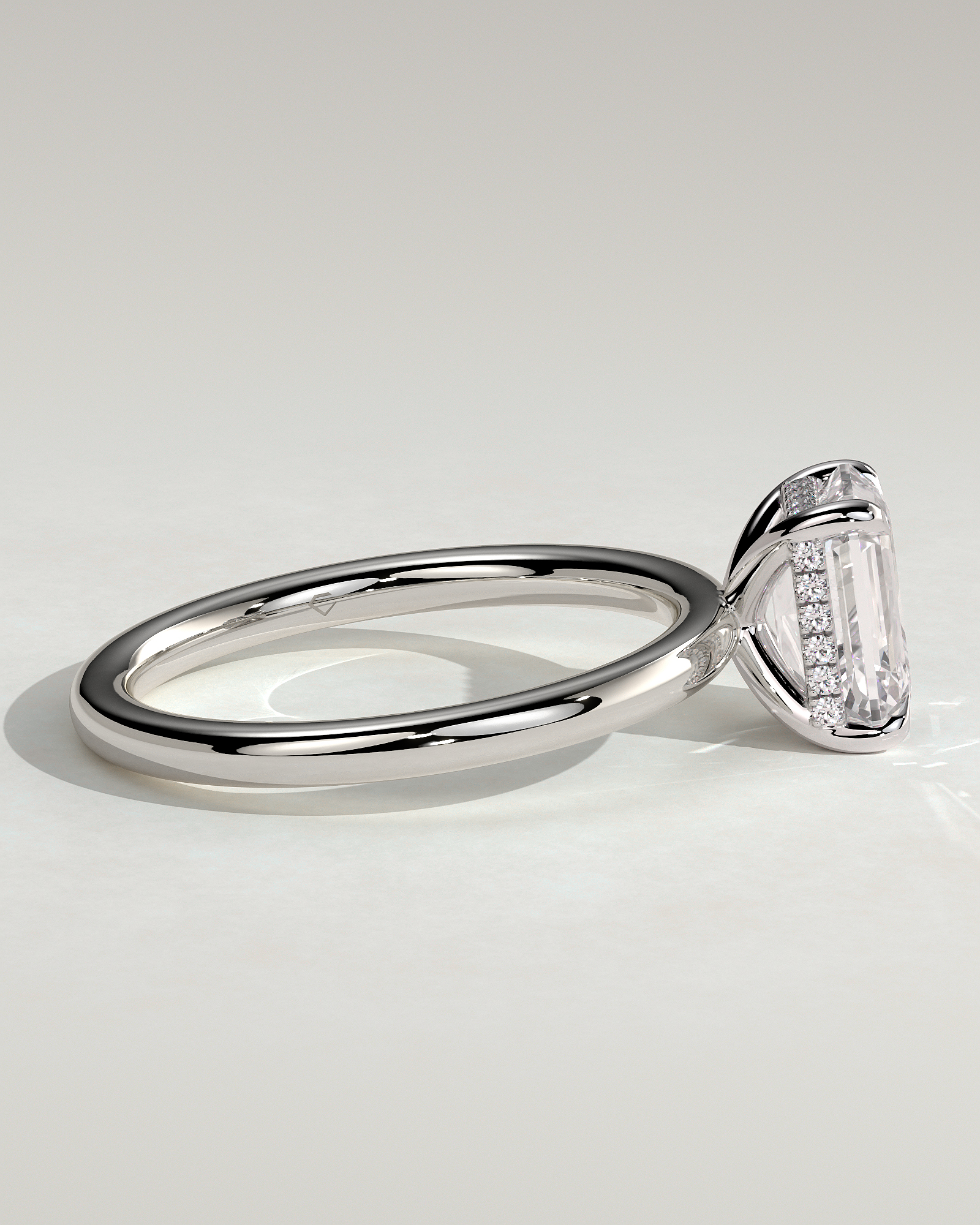 Alice  Emerald Solitaire - 18k White Gold