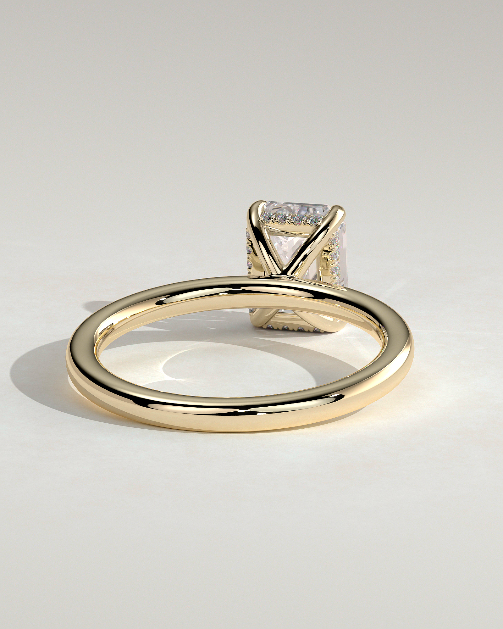 Alice  Emerald Solitaire - 18k Yellow Gold