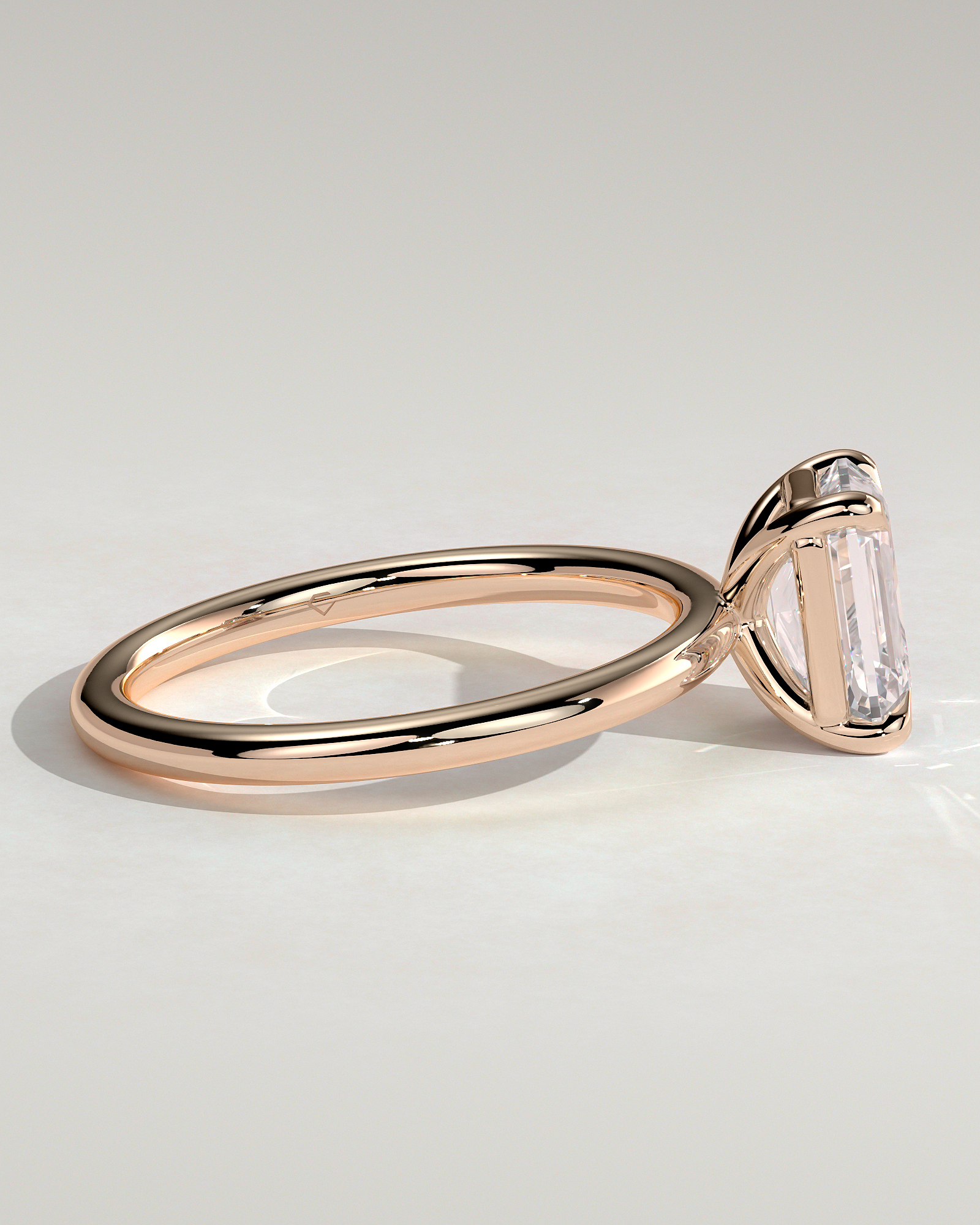 Alina - 4 Claw Emerald Solitaire - 18k Rose Gold High Setting