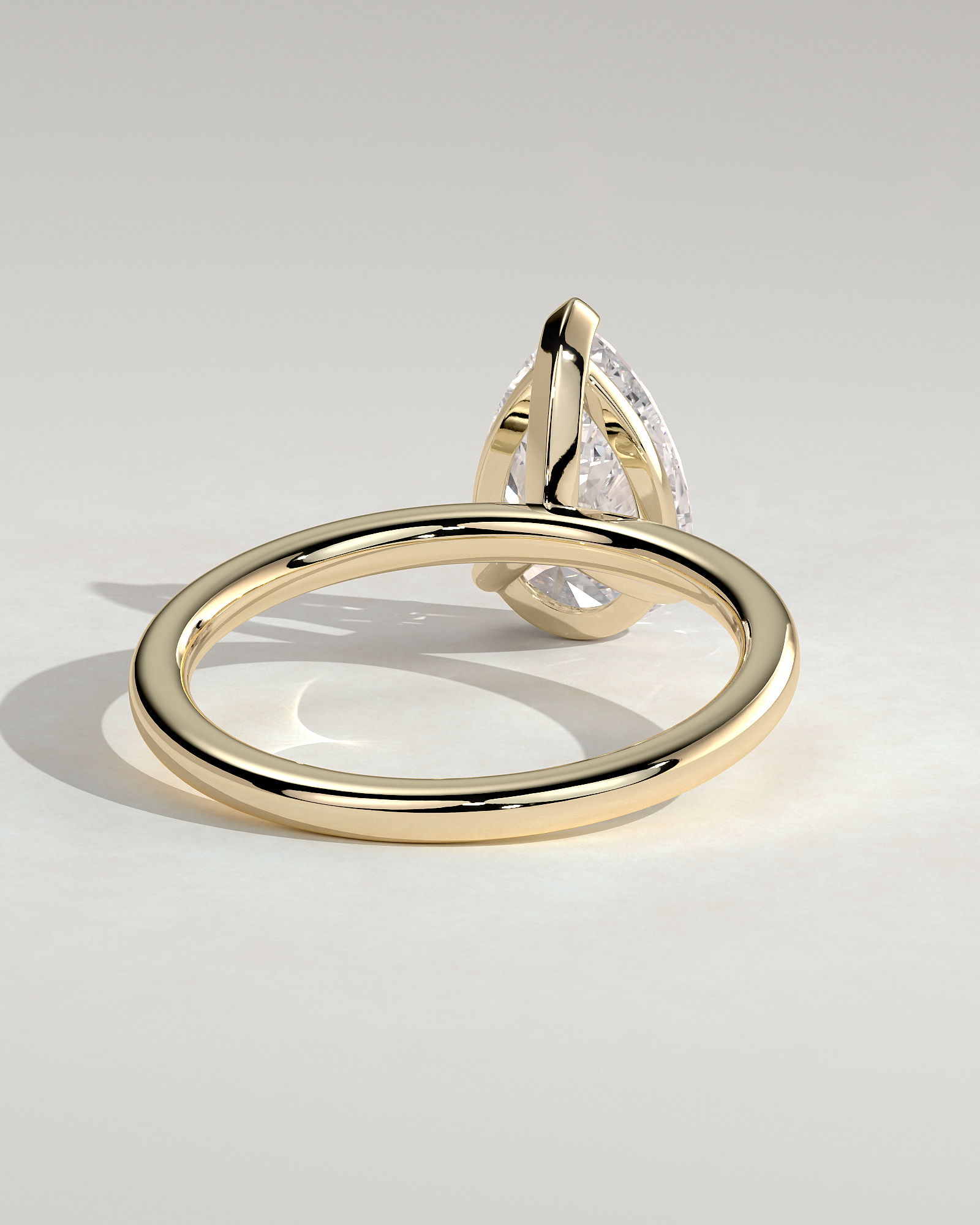 Amy  3 Claw Pear Solitaire - 18k Yellow Gold V Claw