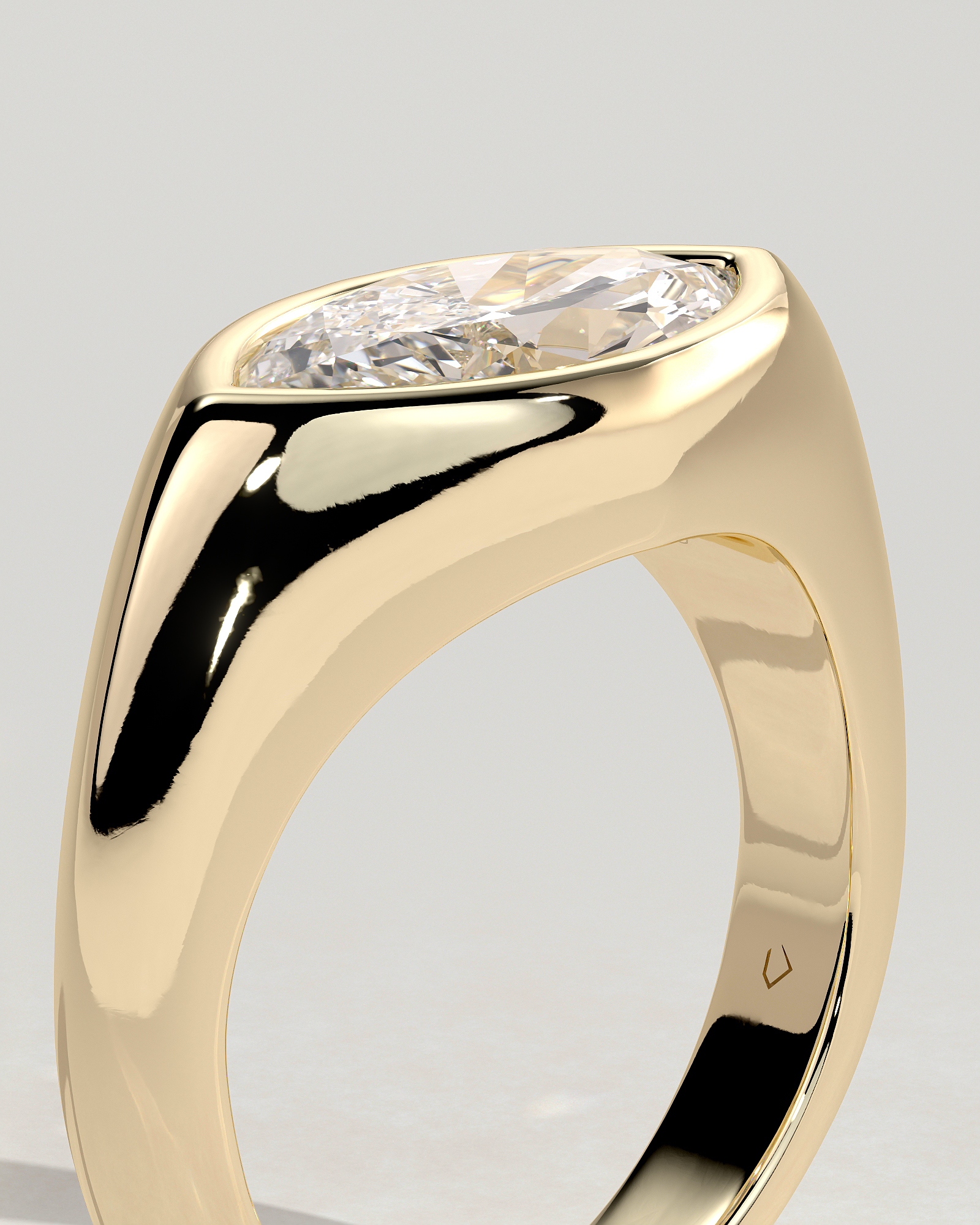Angie - Marquise East West Bezel Solitaire - 18k Yellow Gold