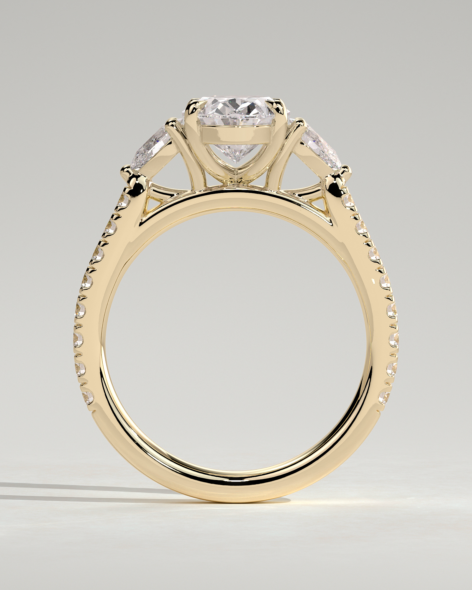 Arabella - Oval Trilogy with Side Stones - 18k Yellow Gold