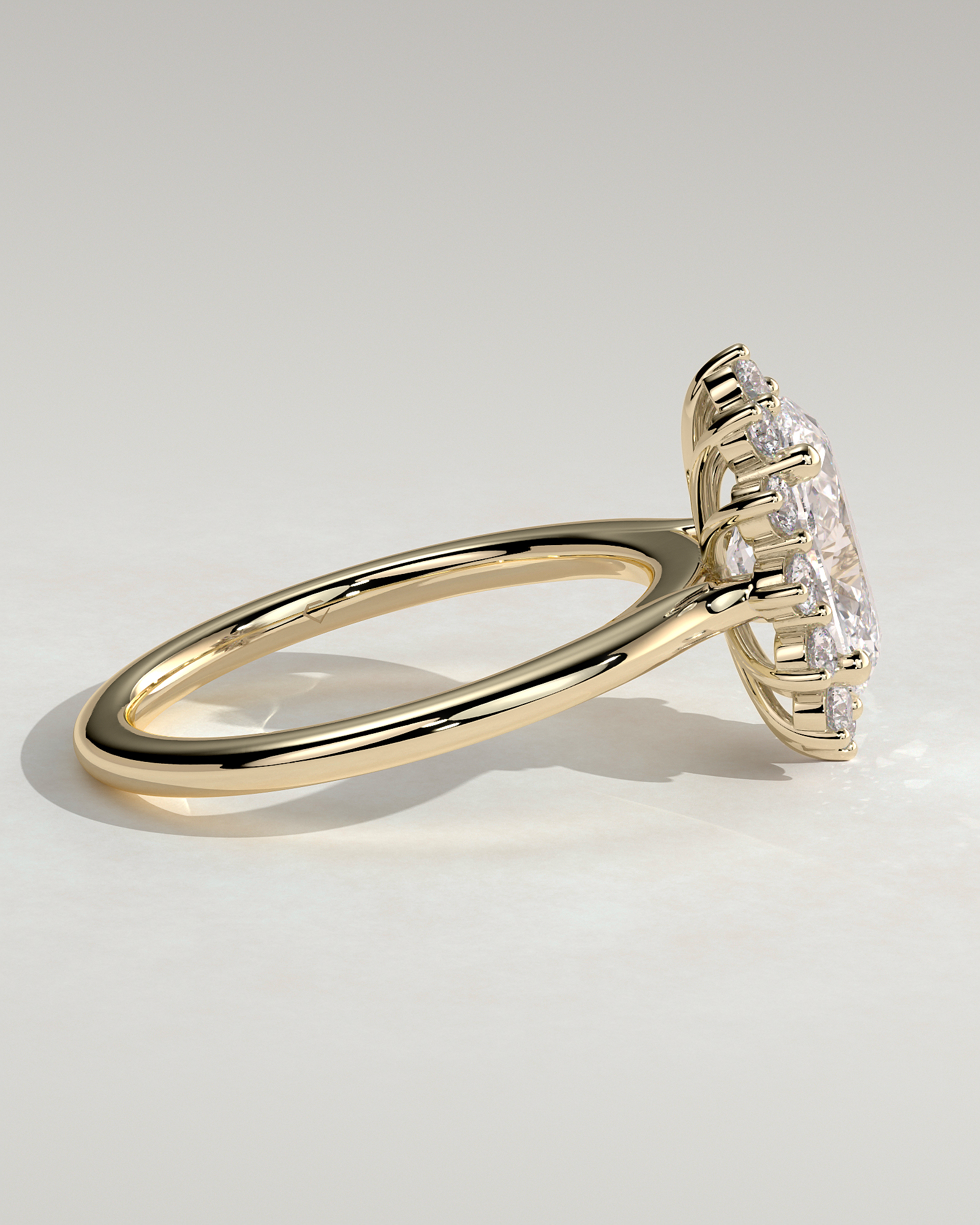 Arielle - Oval Halo with Cathedral Setting - 18k Yellow Gold