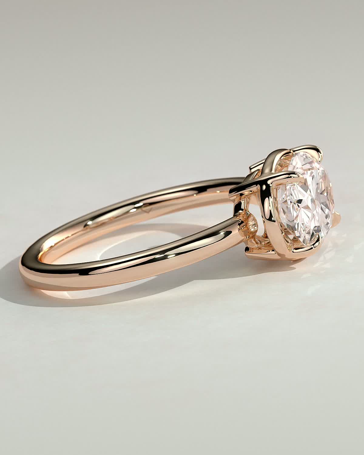 Arlo - Oval East West Bezel Frame Solitaire with Claws - 18k Rose Gold