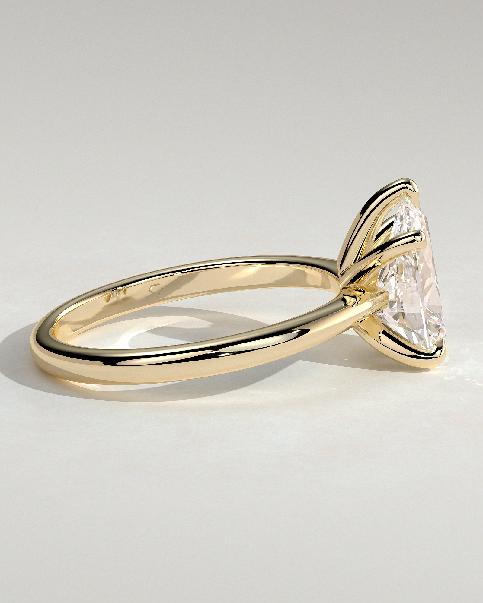 Aspen  5 Claw Pear Solitaire - 18k Yellow Gold