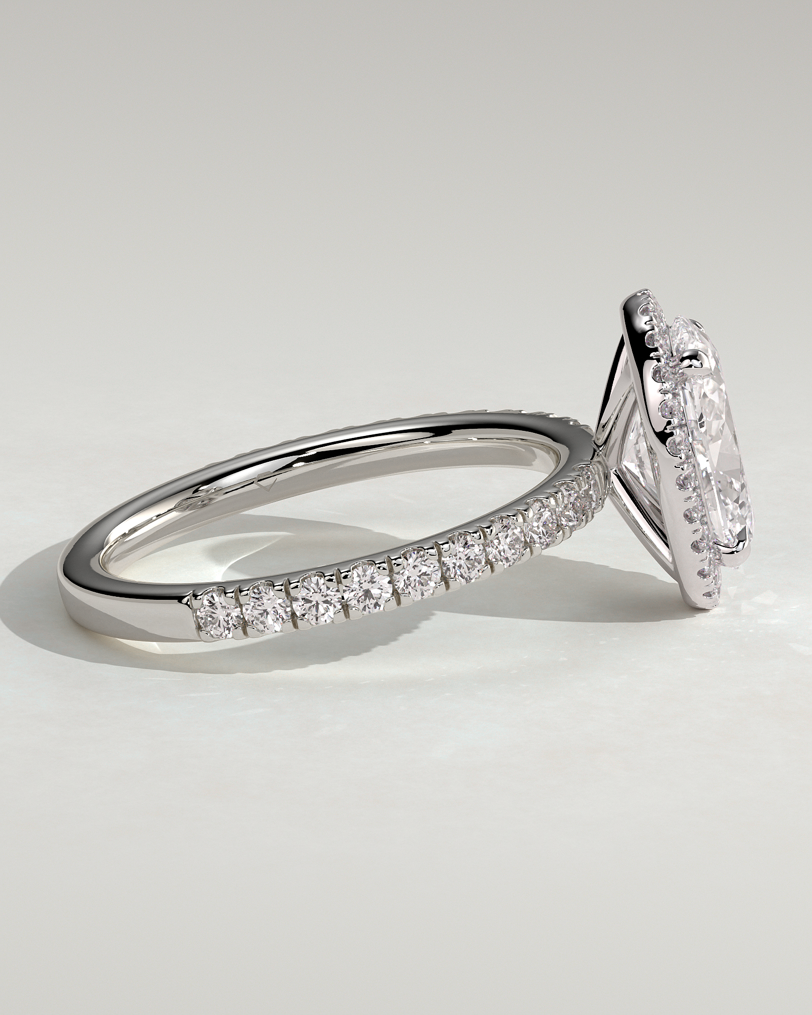 Aurora  Oval Halo with Pav - 18k White Gold