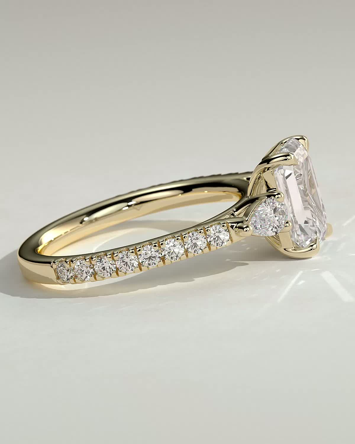 Autumn - Emerald Trilogy with Pav - 18k Yellow Gold