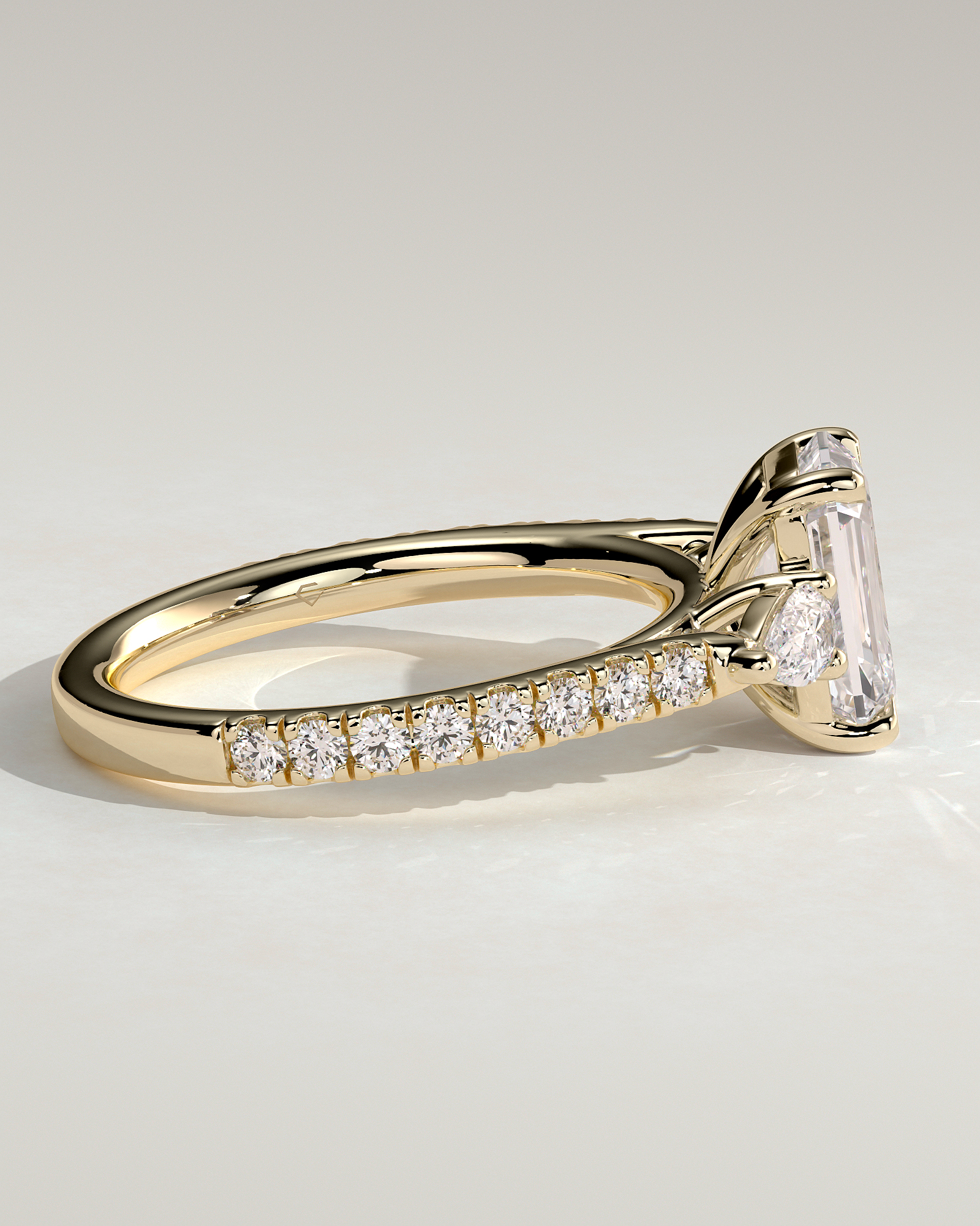 Autumn - Emerald Trilogy with Pav - 18k Yellow Gold