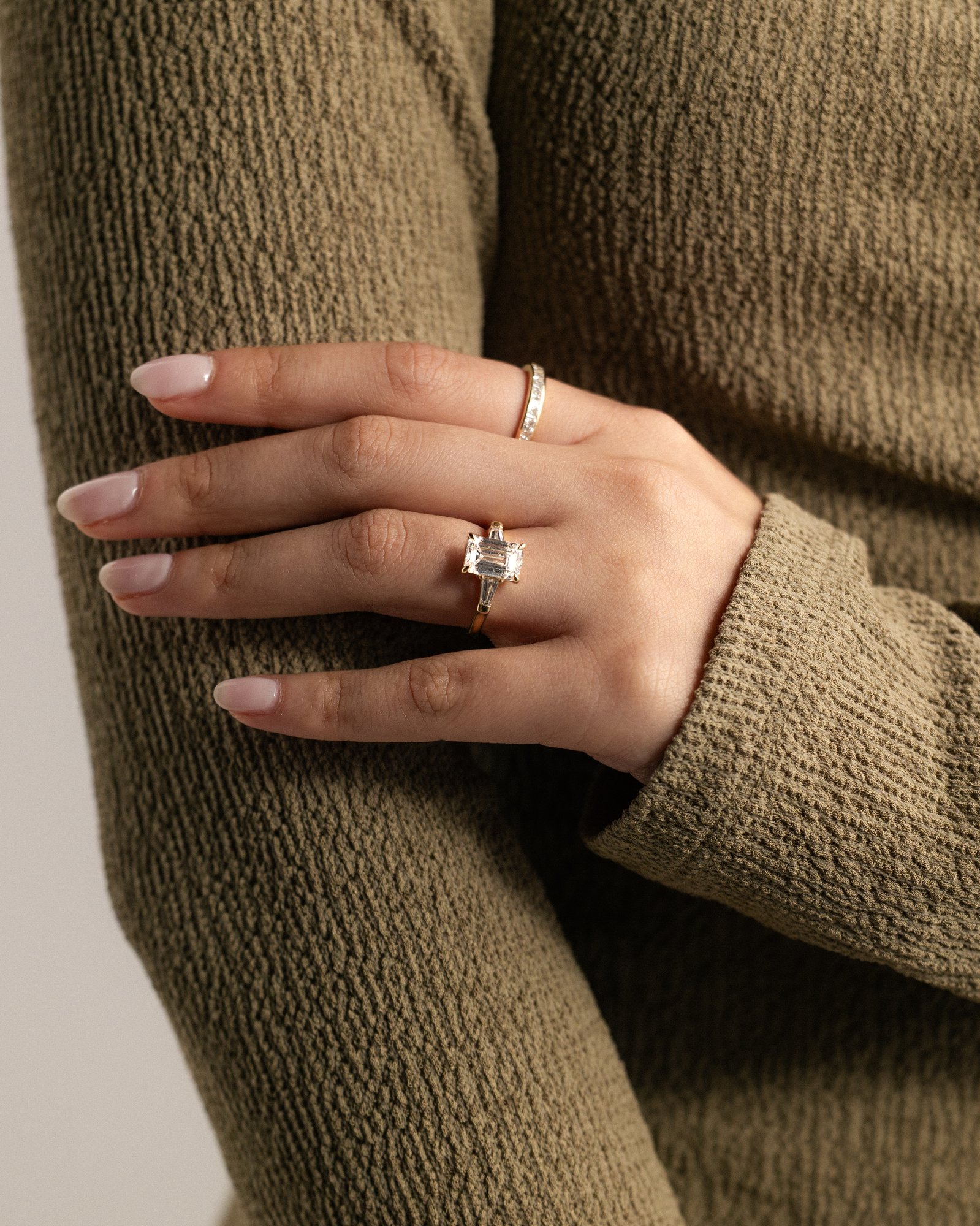 Bridget  Emerald Trilogy Lifestyle Image