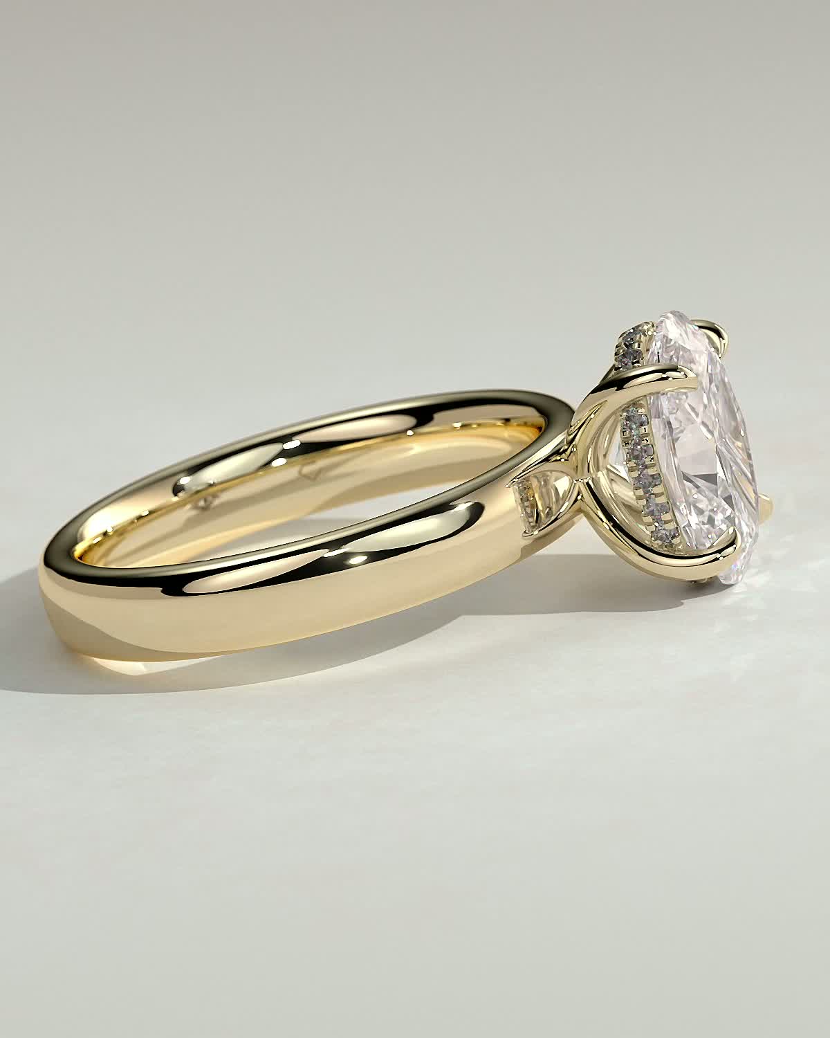 Bronte - Oval Solitaire with Cigar Band - 18k Yellow Gold High Setting
