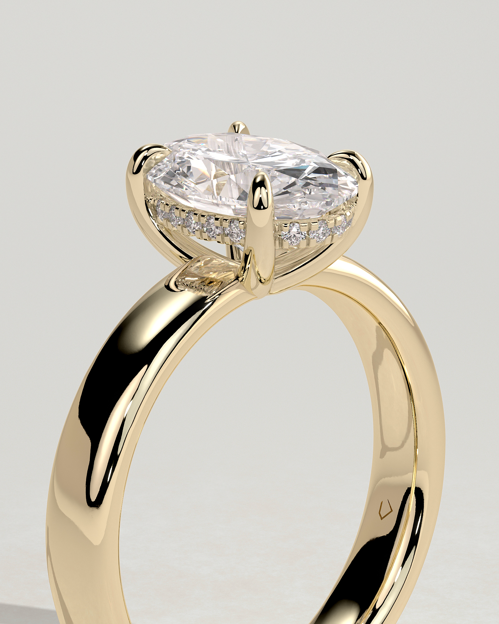 Bronte - Oval Solitaire with Cigar Band - 18k Yellow Gold Low Setting