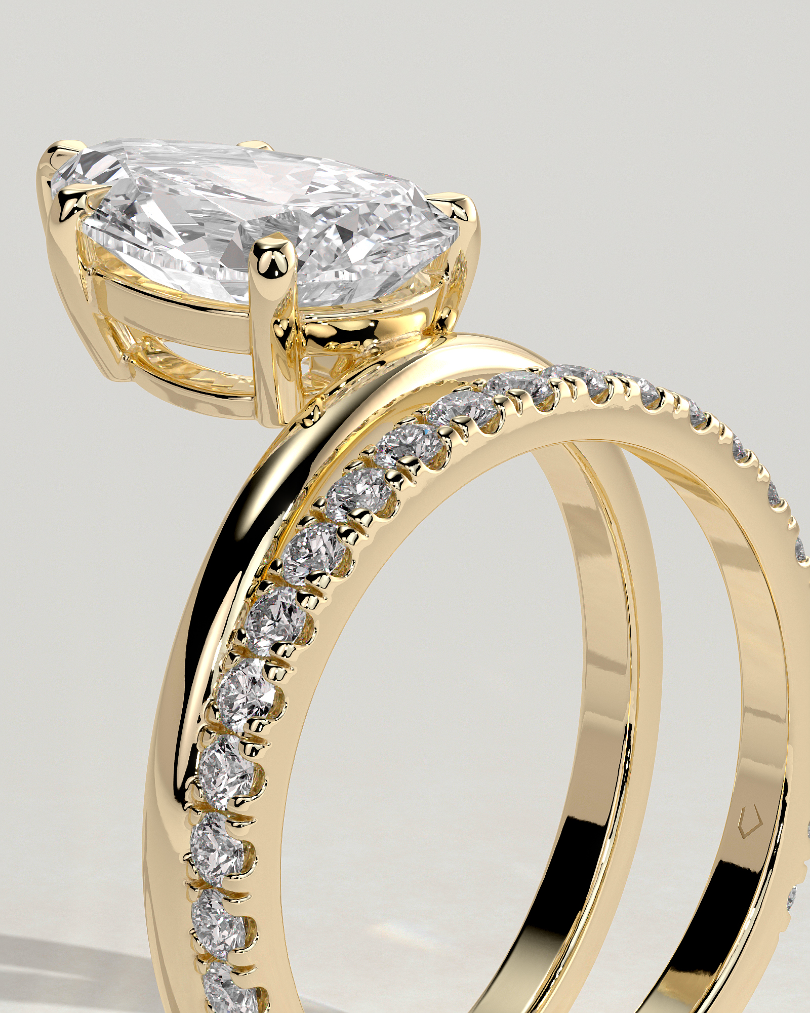 Candice - Double Band Pear Solitaire - 18k Yellow Gold