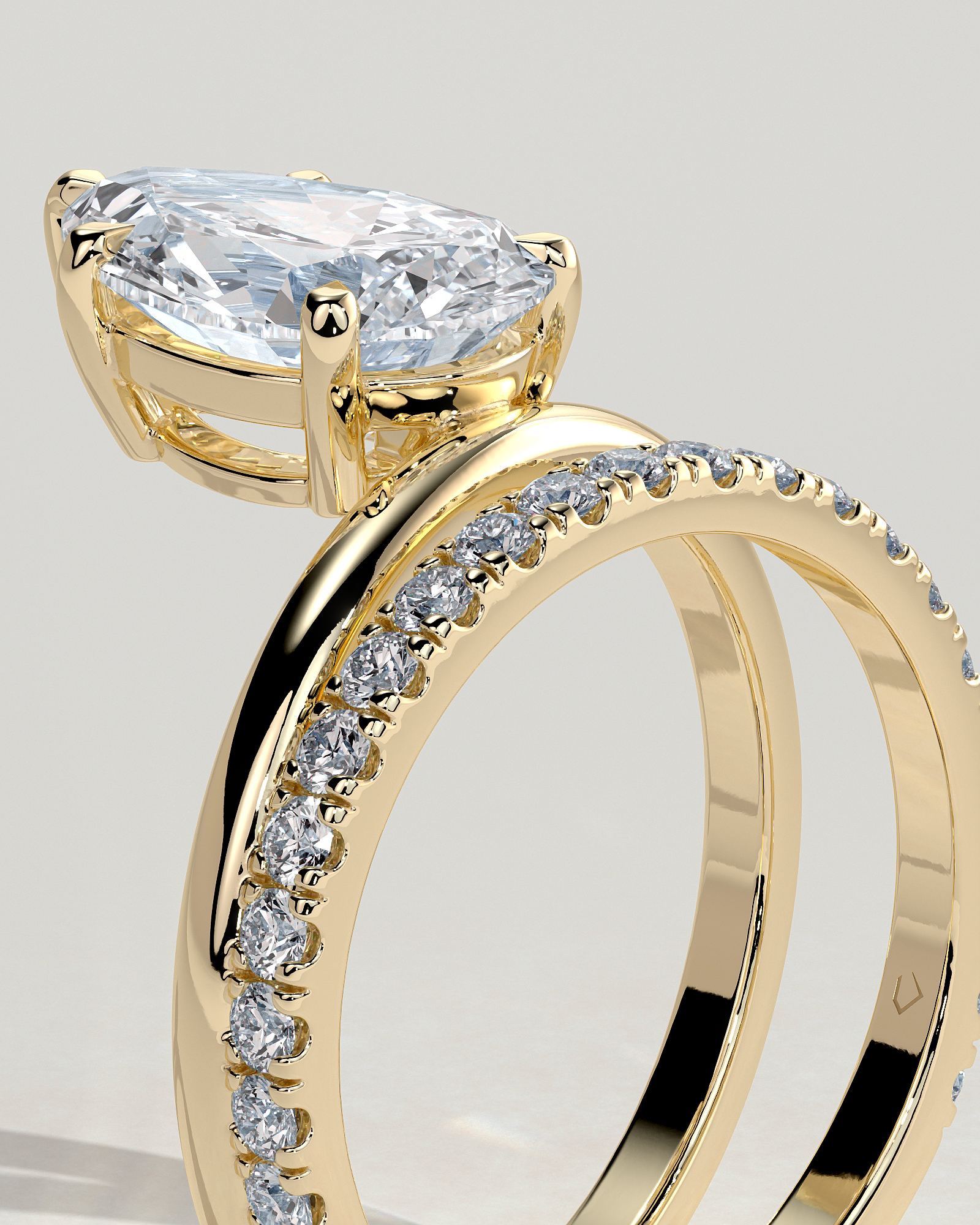 Candice - Double Band Pear Solitaire - 18k Yellow Gold