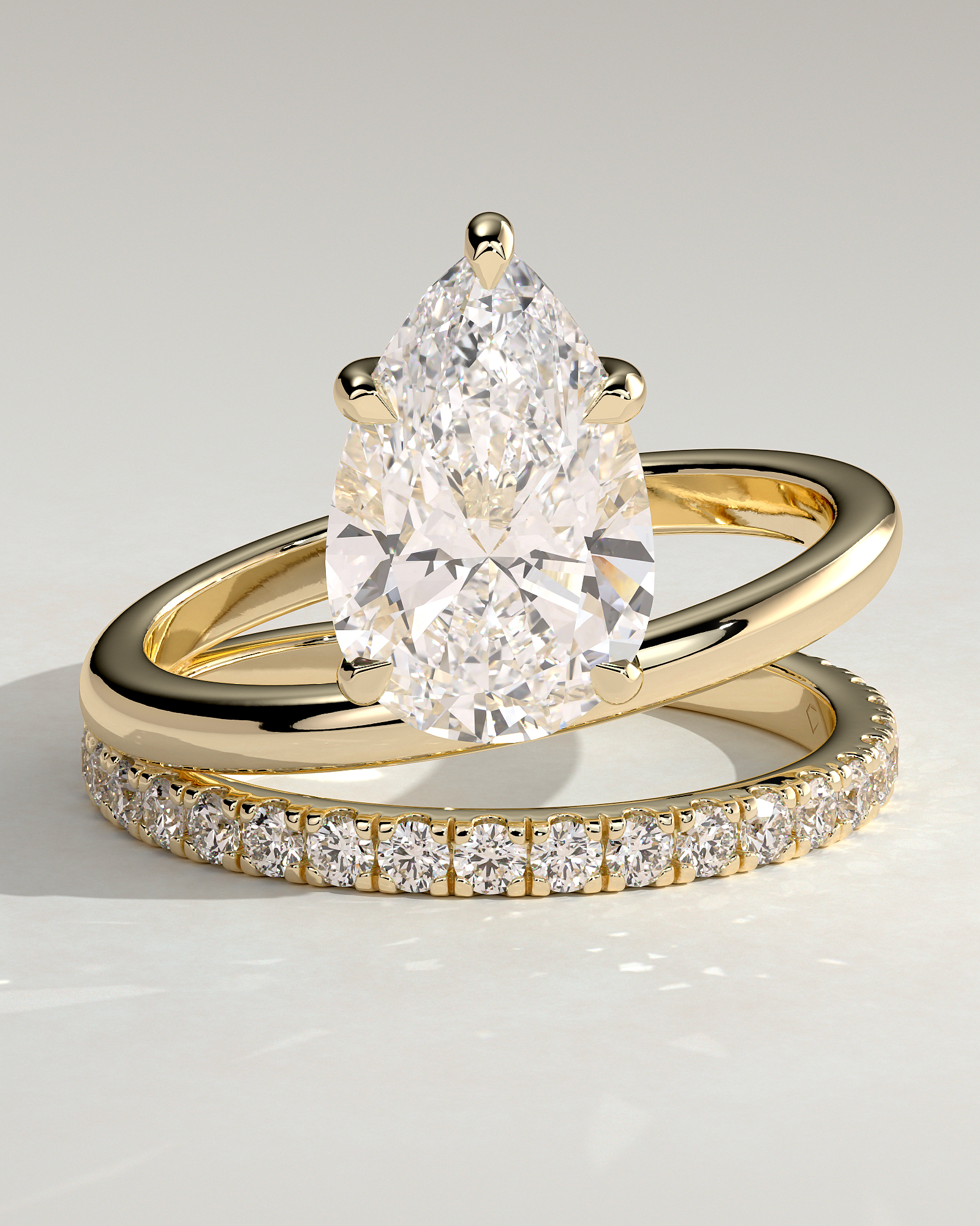 Candice - Double Band Pear Solitaire - 18k Yellow Gold