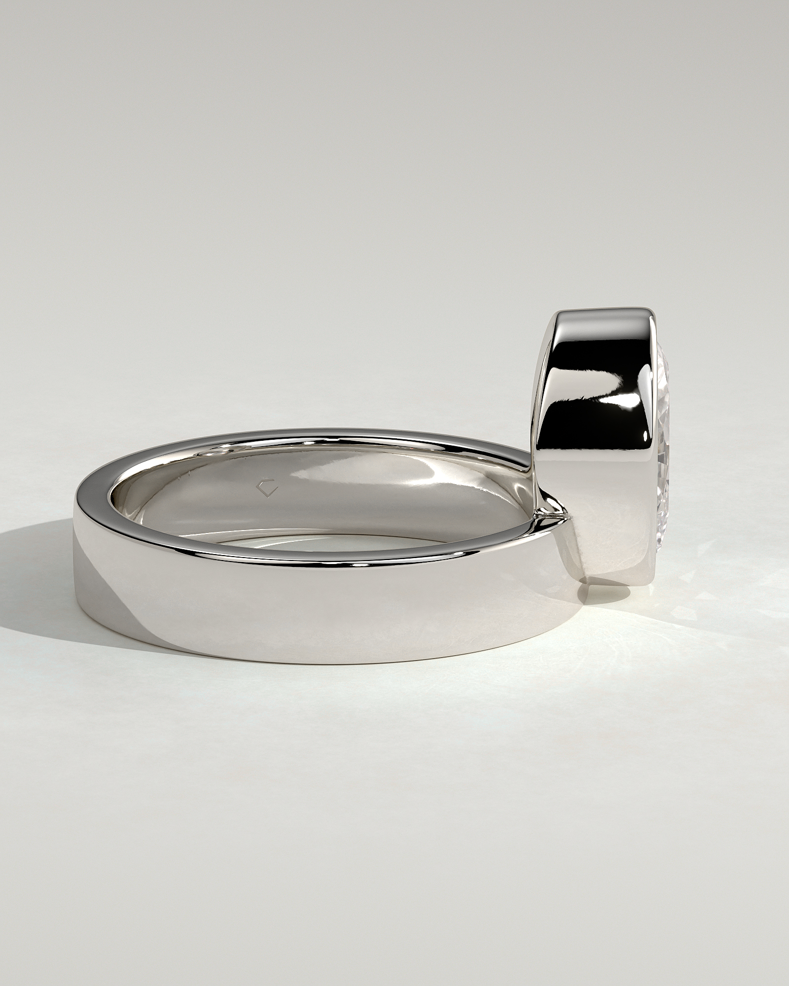 Carmen - Oval Bezel with Cigar Band - 18k White Gold