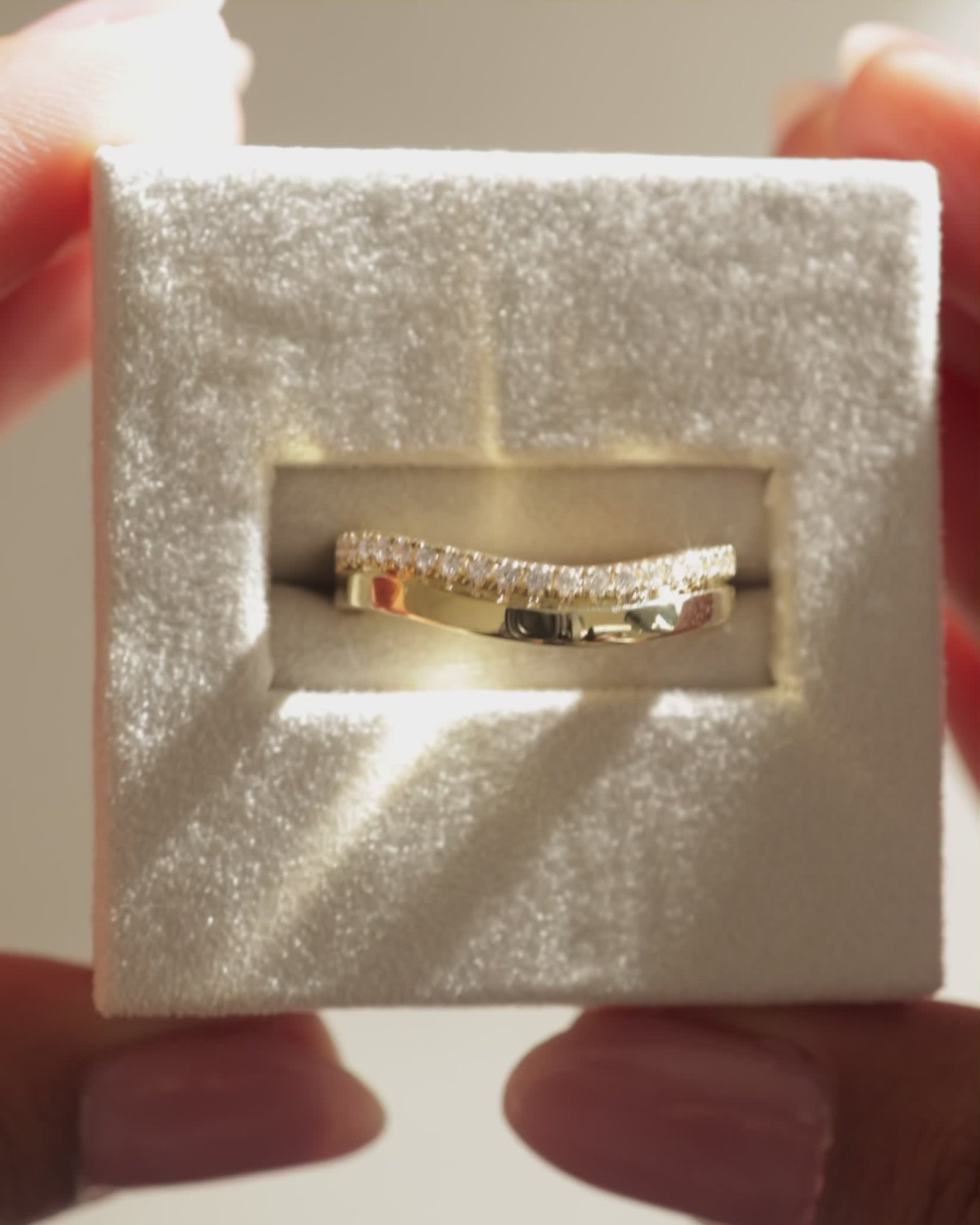 Clara - Cigar Band with Pav Edge Lifestyle Image