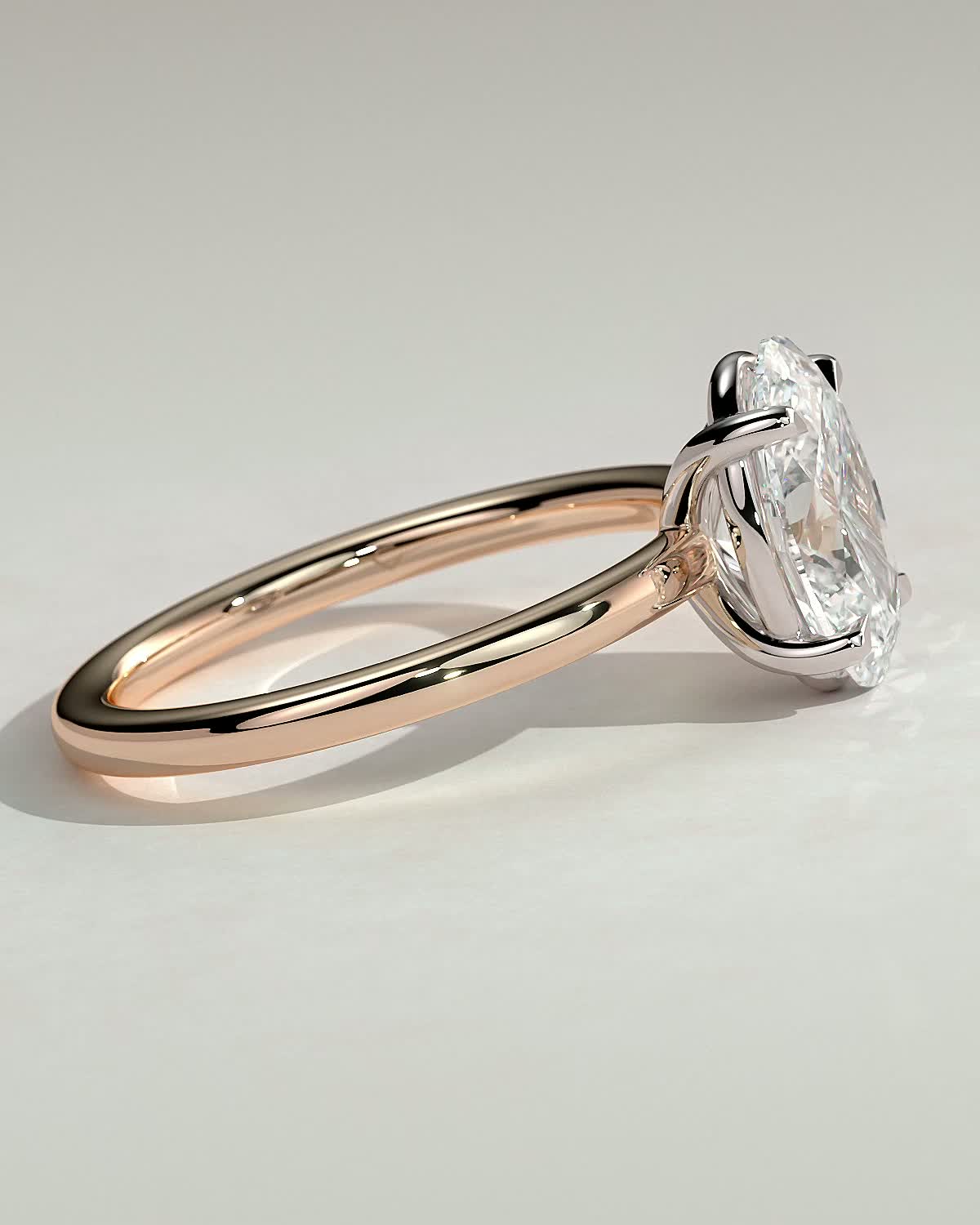 Daisy  Oval Solitaire - 18k Rose Gold / 18k White Gold Low Setting