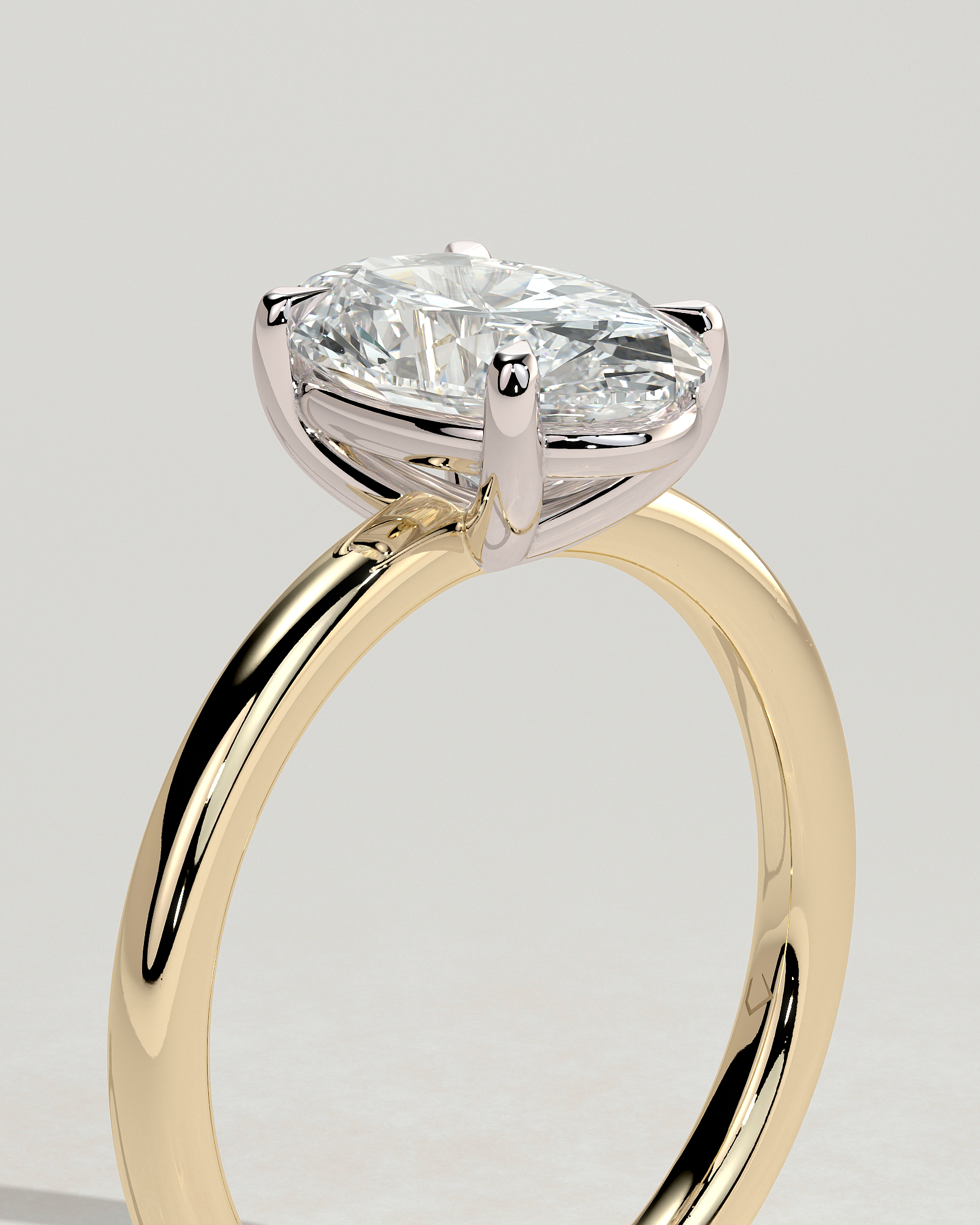 Daisy  Oval Solitaire - 18k Yellow Gold / 18k White Gold Low Setting