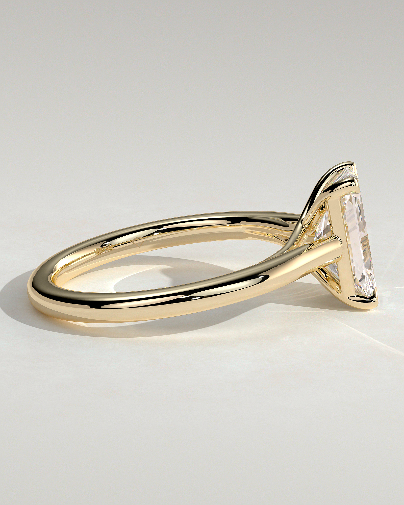 Dakota - Radiant Solitaire with Trellis Setting - 18k Yellow Gold