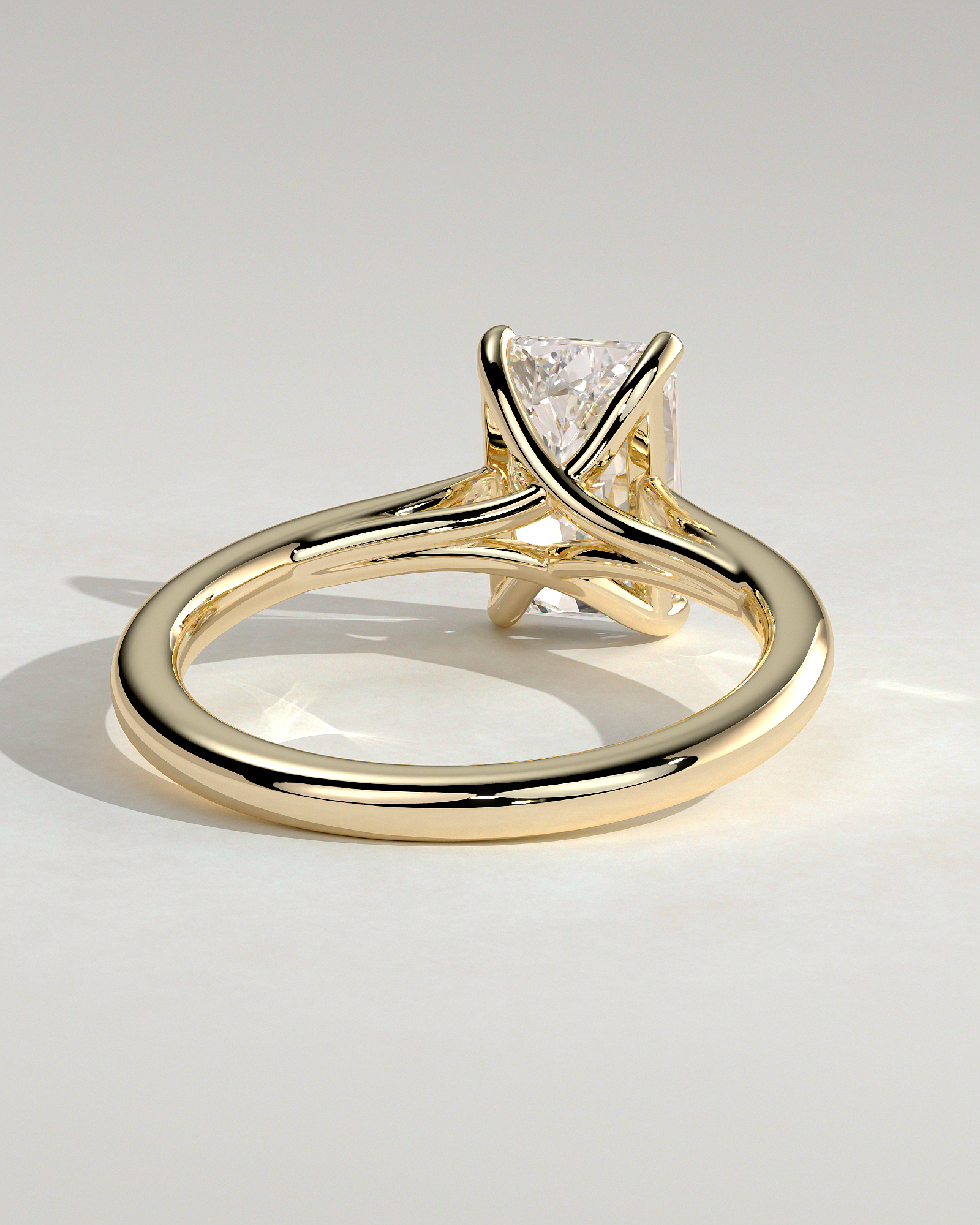 Dakota - Radiant Solitaire with Trellis Setting - 18k Yellow Gold