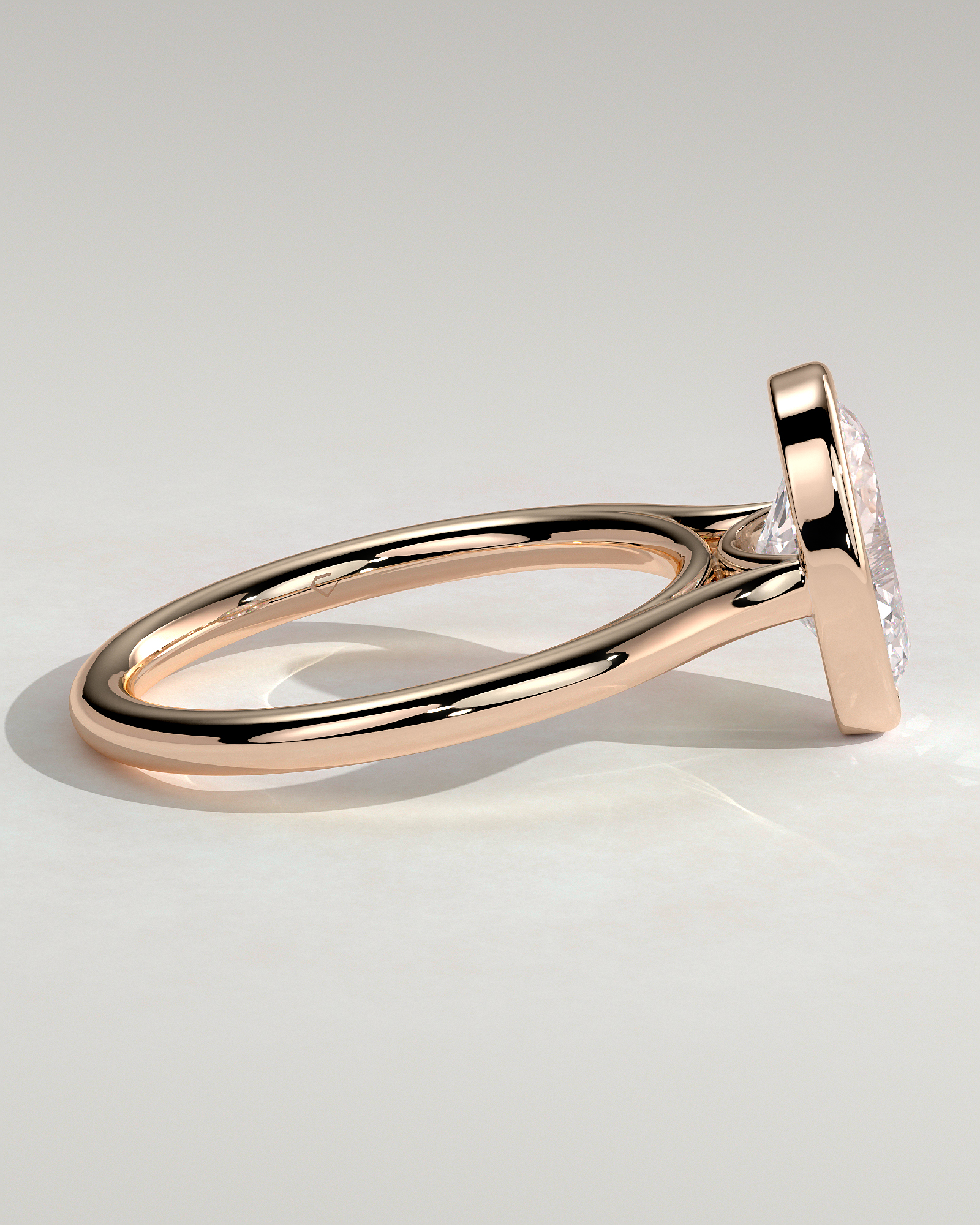 Daphne - Oval Solitaire with Cathedral Bezel Setting - 18k Rose Gold