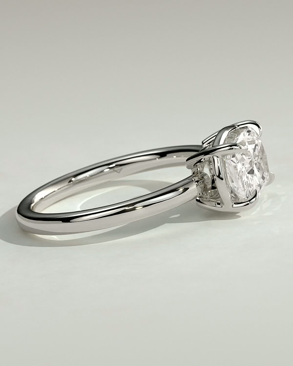 Daya - Elongated Cushion East West Bezel Frame Solitaire with Claws - 18k White Gold