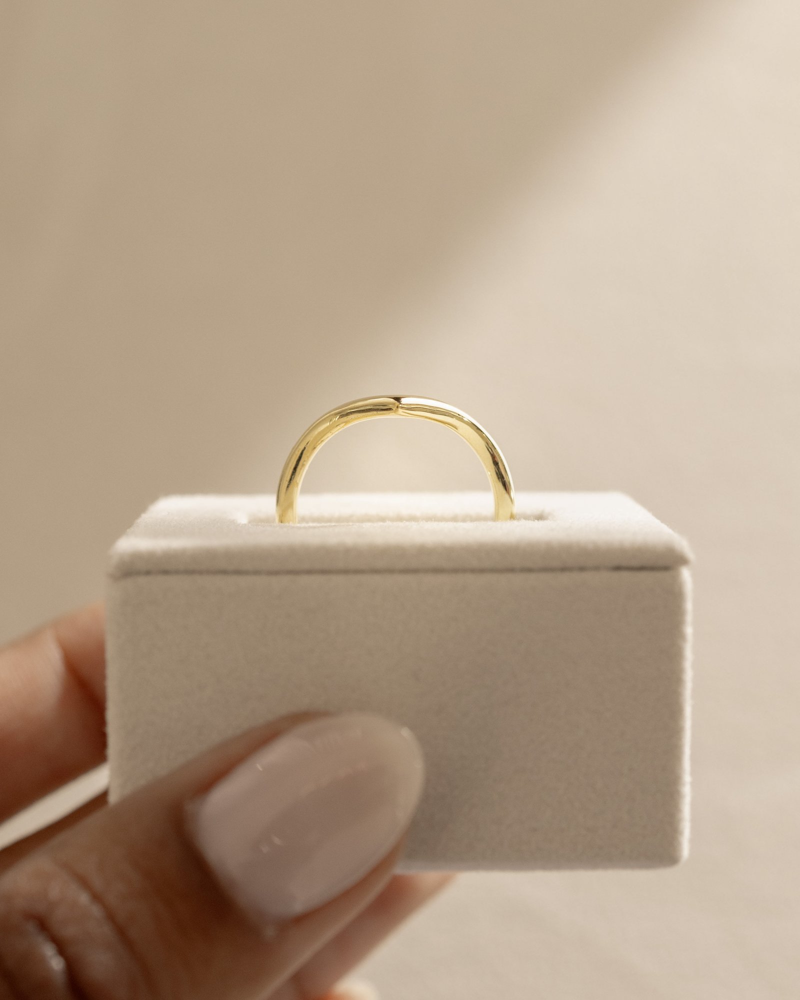 Dominique - Deep V Ring Lifestyle Image