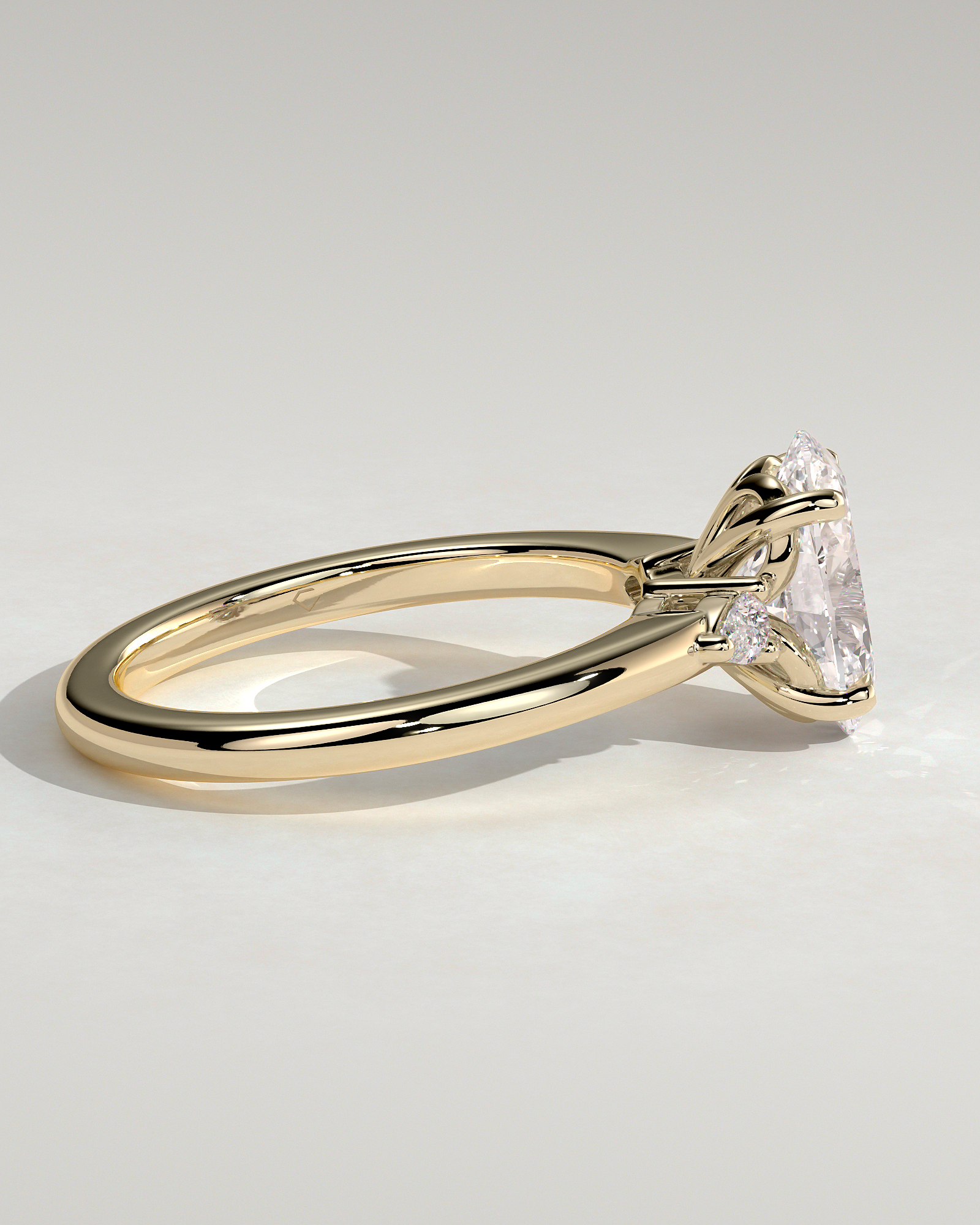 Elena  Oval Trilogy - 18k Yellow Gold