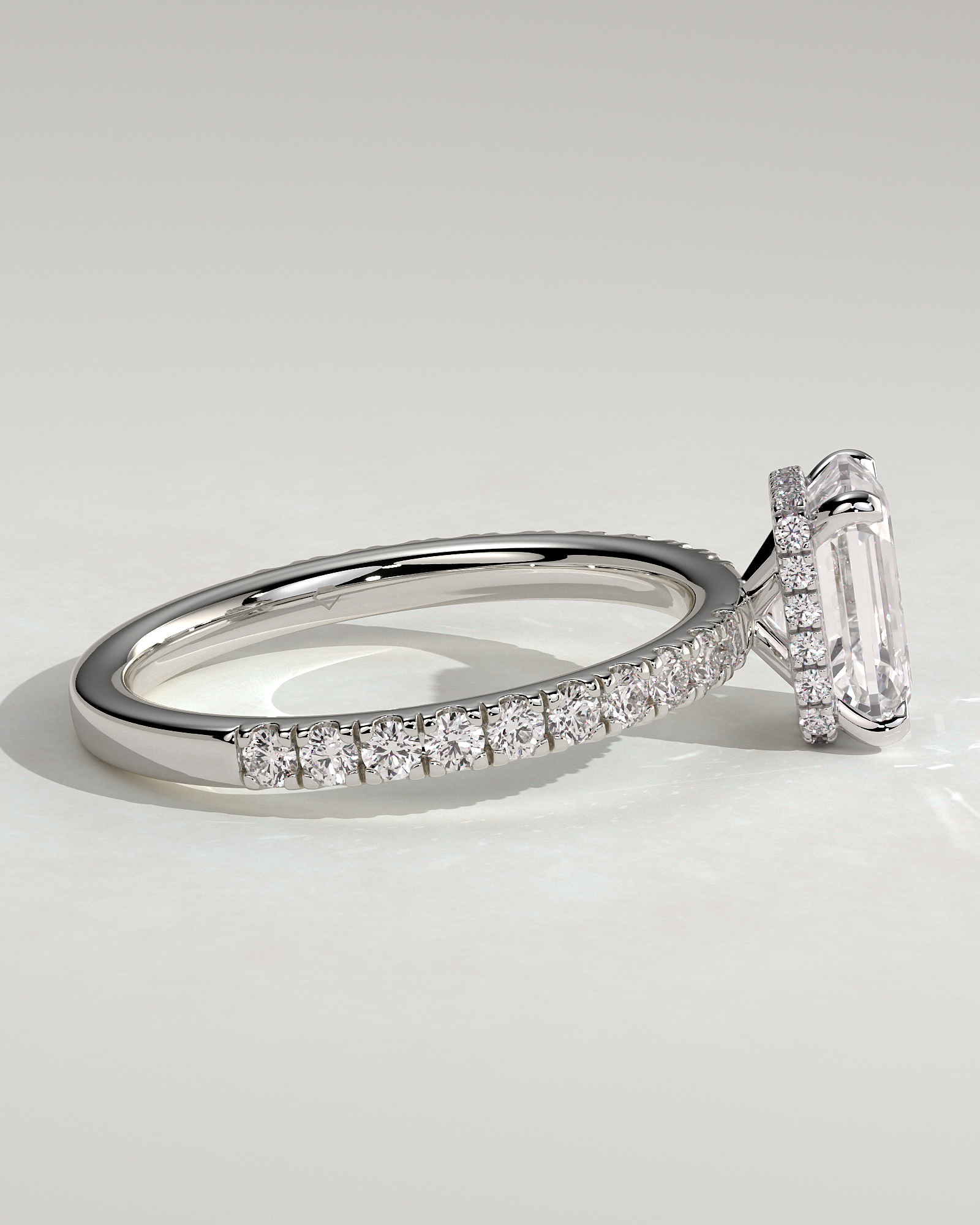 Eliana - Emerald with Pav - 18k White Gold