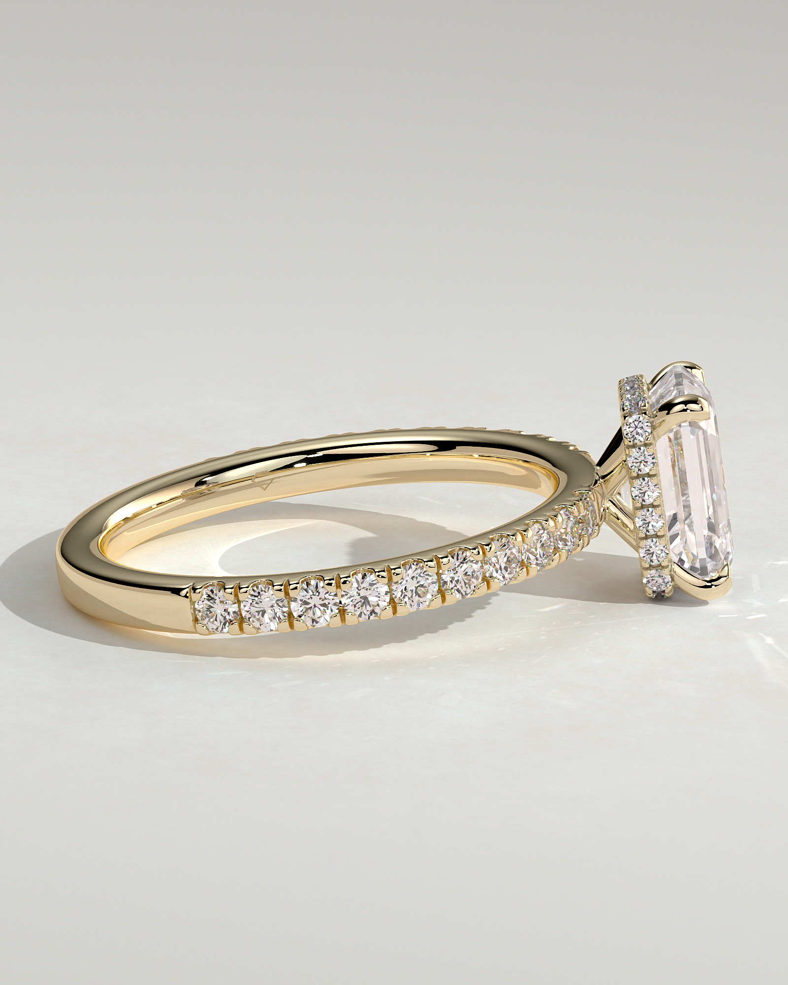 Eliana - Emerald with Pav - 18k Yellow Gold