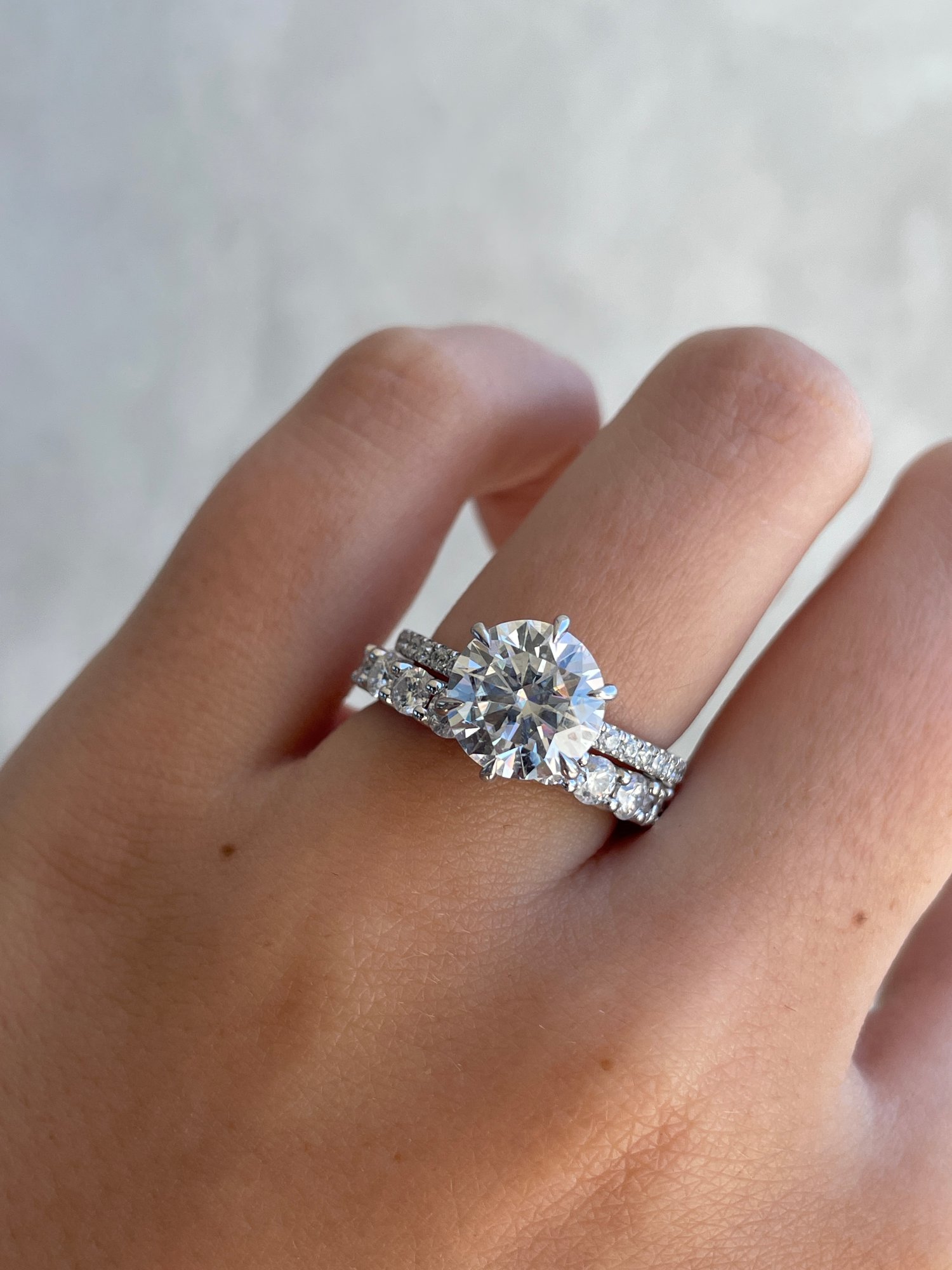 Elizabeth  Full Eternity Ring Lifestyle Image