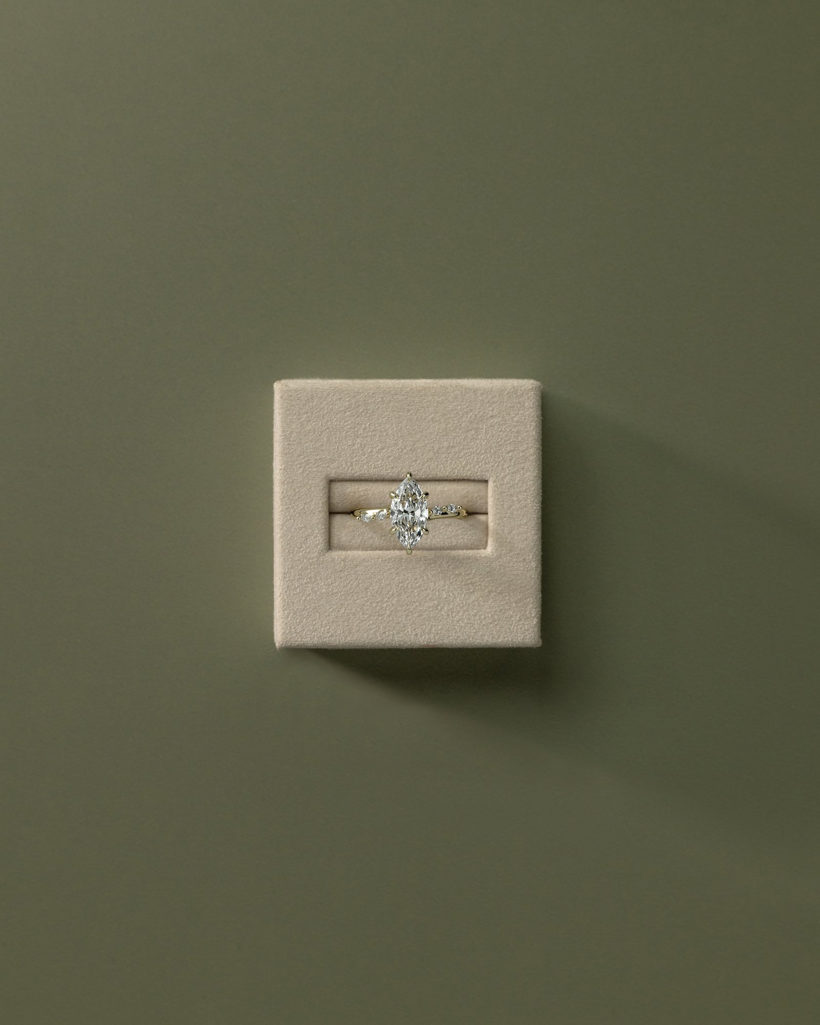 Elsie - Marquise Solitaire with Opposing Marquise Accents - 18k Yellow Gold