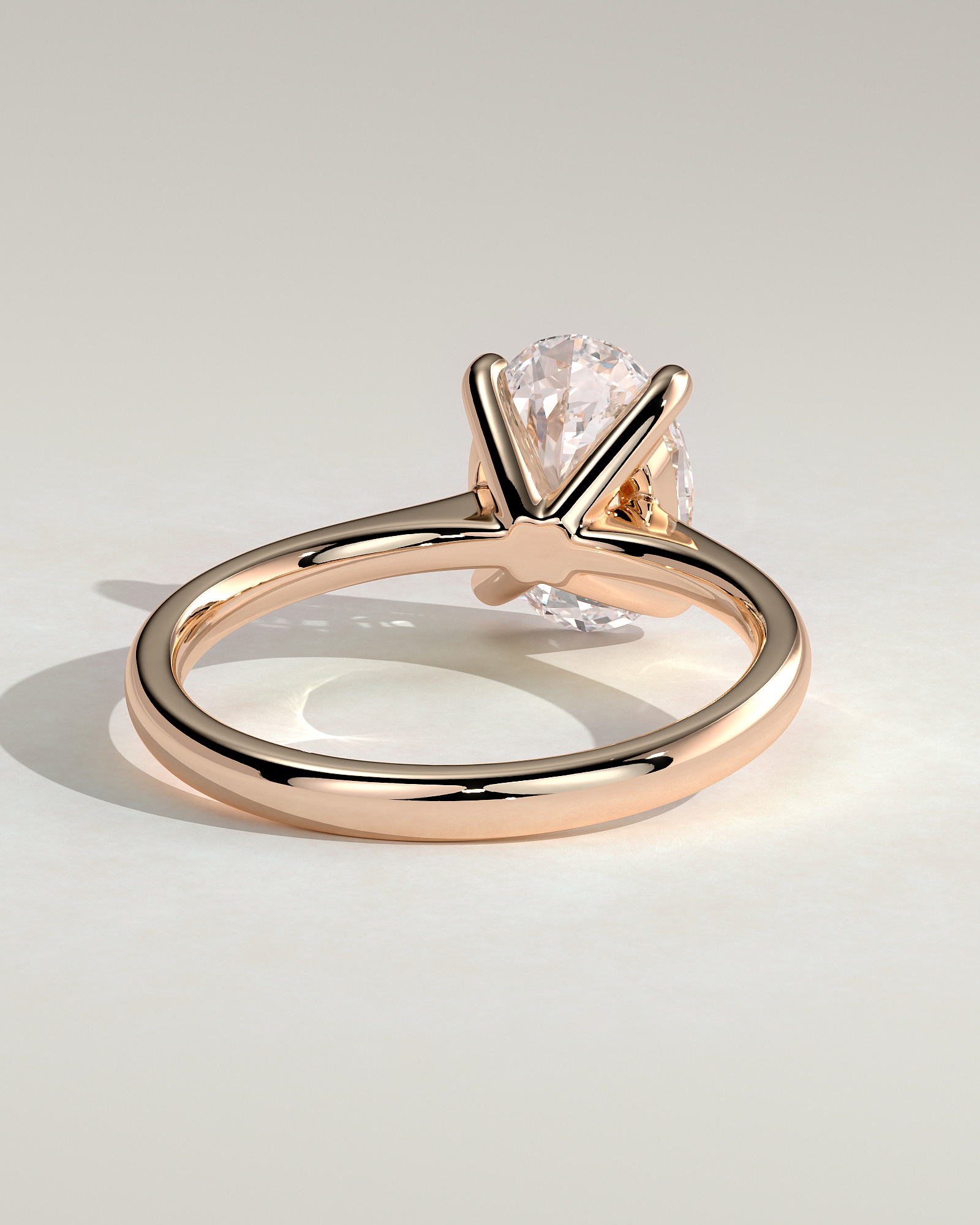Emily - Oval Solitaire with Tapered Band - 18k Rose Gold
