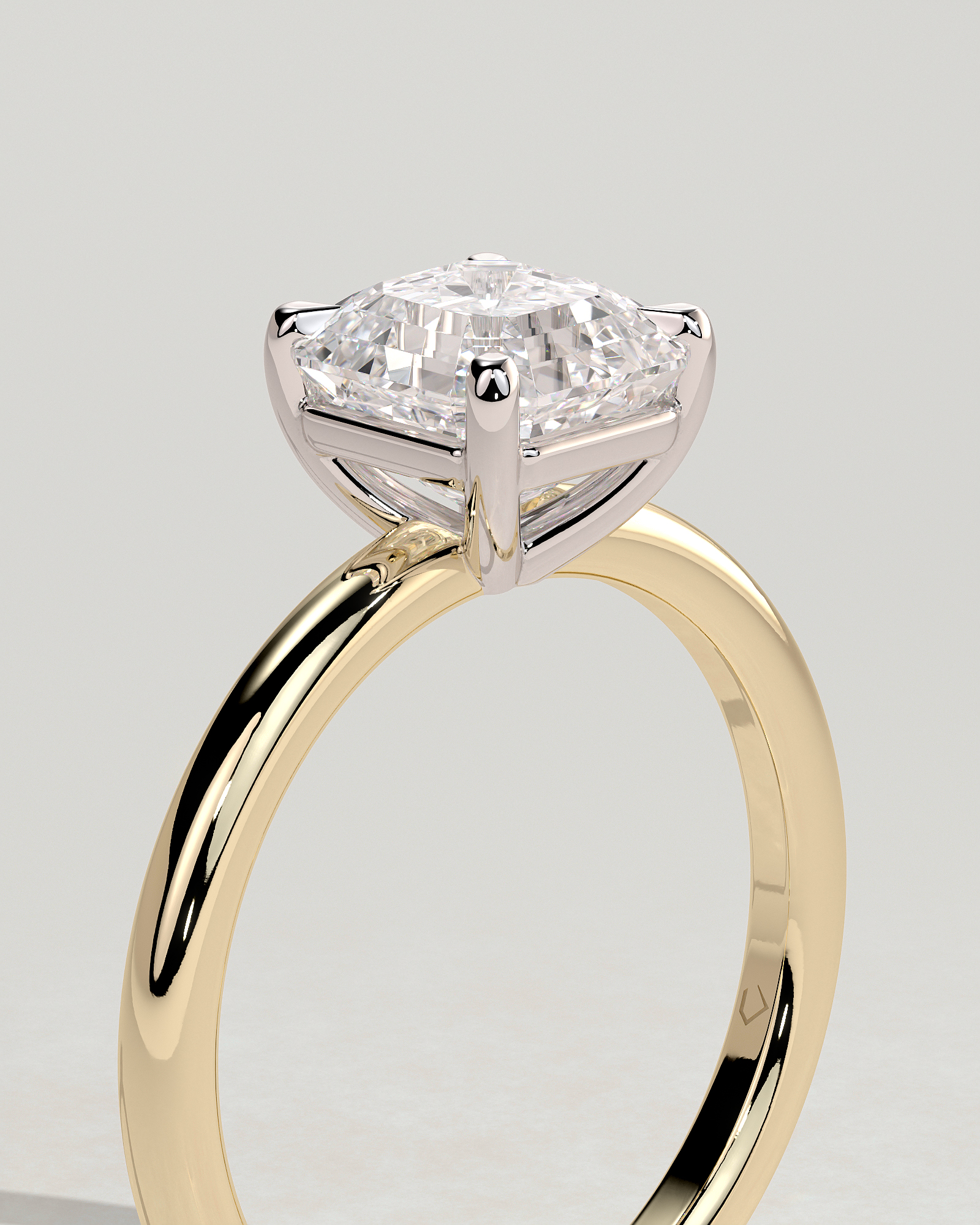 Emmy - 4 Claw Asscher Solitaire - 18k Yellow Gold / 18k White Gold