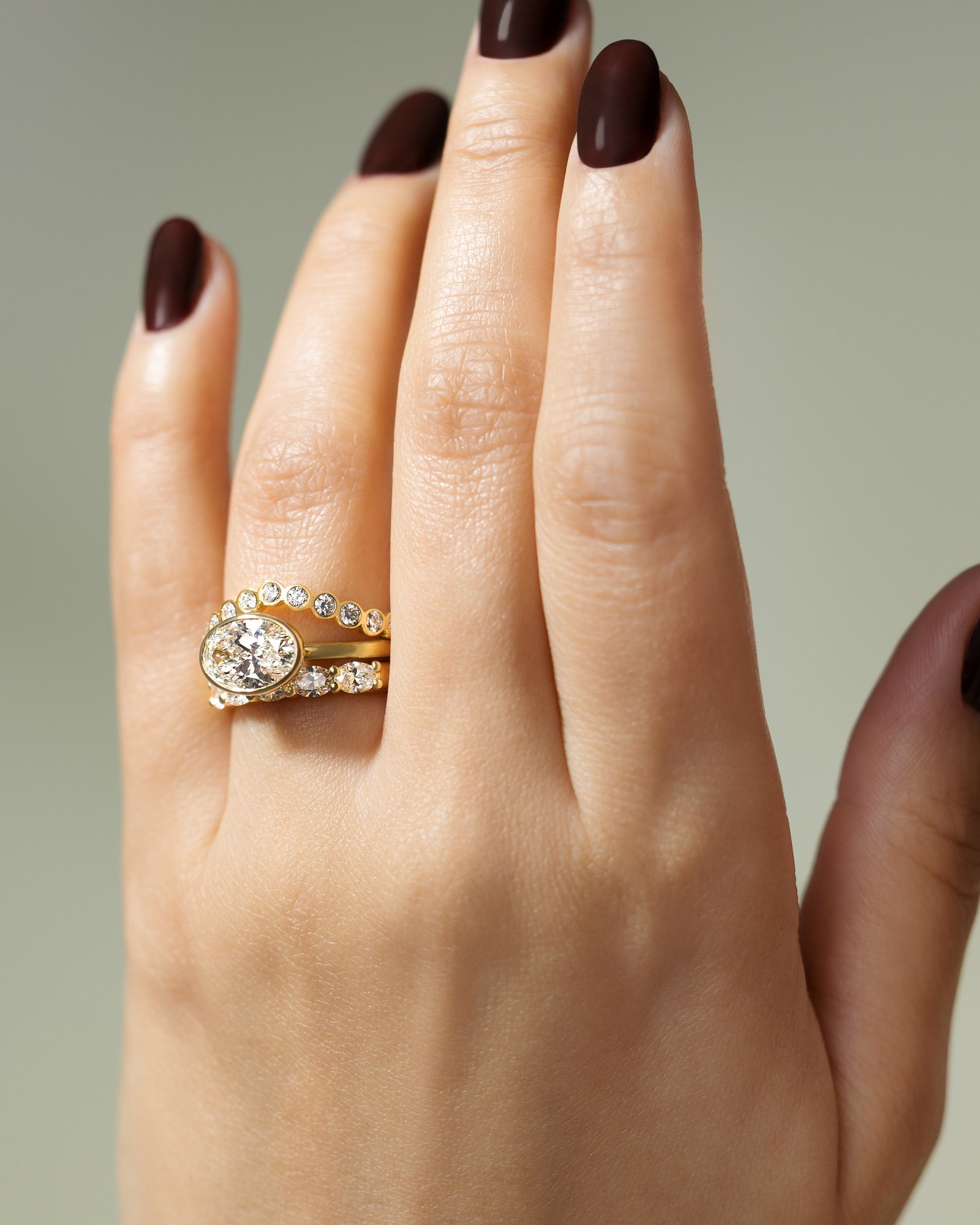 Erin - Bezel Oval East-West Solitaire Lifestyle Image
