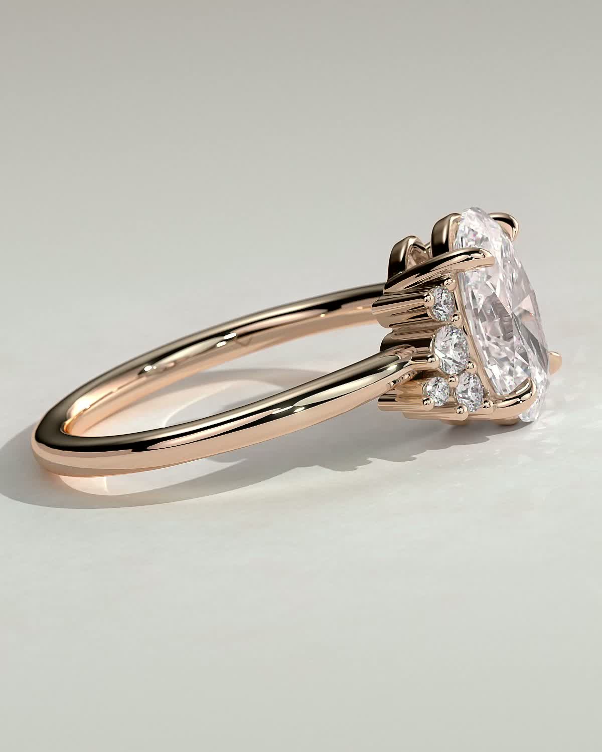 Esther - Oval Solitaire with Tapered Band - 18k Rose Gold