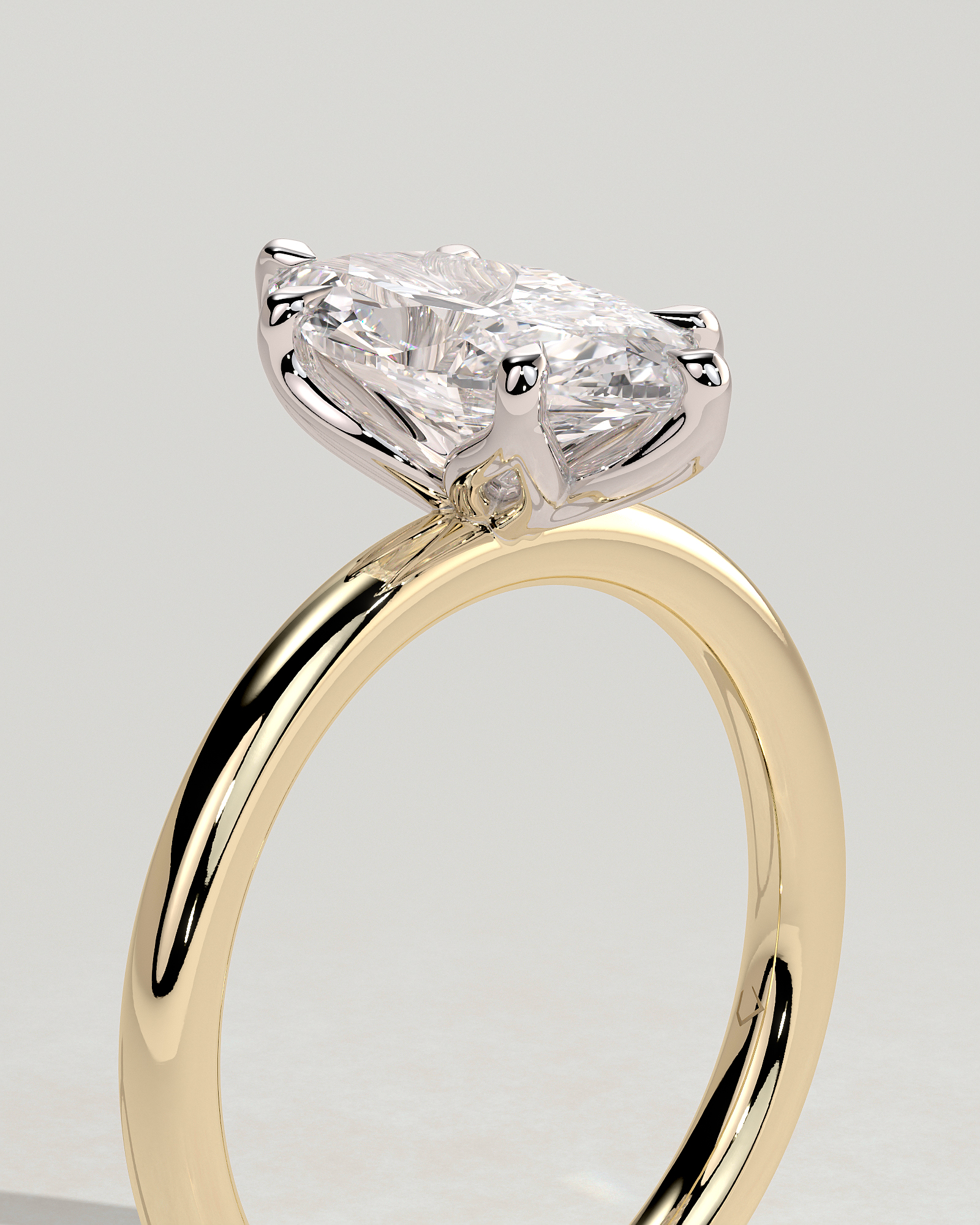 Eve - 6 Claw Marquise Solitaire - 18k Yellow Gold / 18k White Gold
