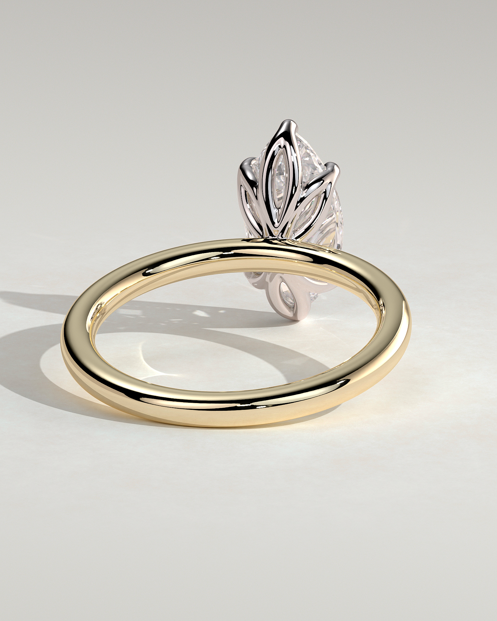 Eve - 6 Claw Marquise Solitaire - 18k Yellow Gold / 18k White Gold
