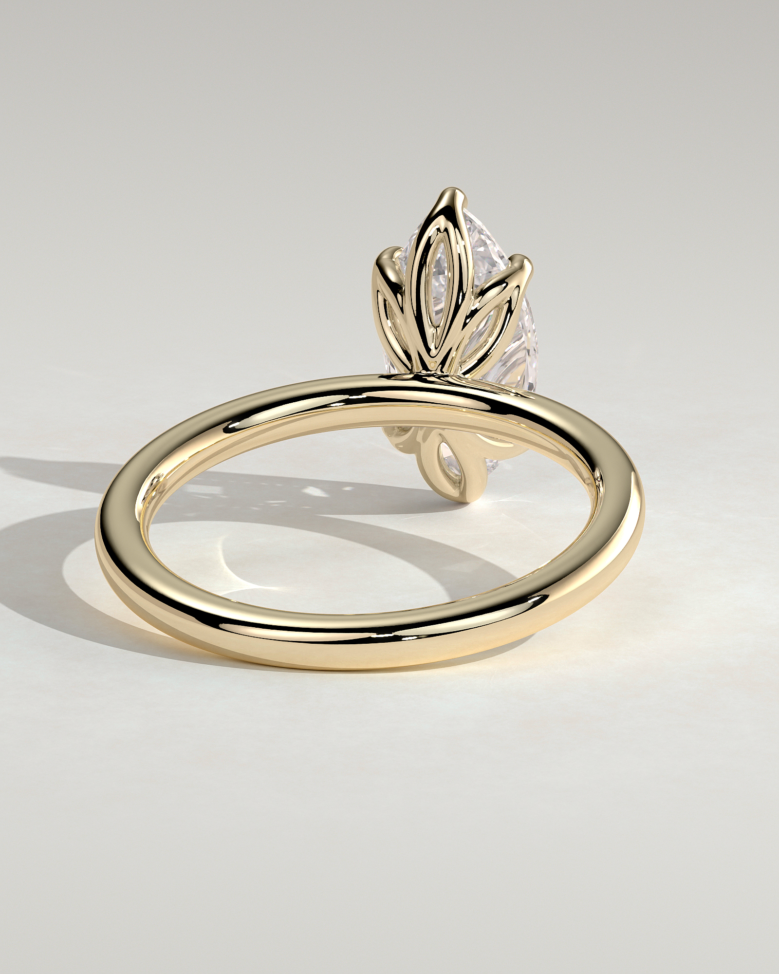 Eve - 6 Claw Marquise Solitaire - 18k Yellow Gold