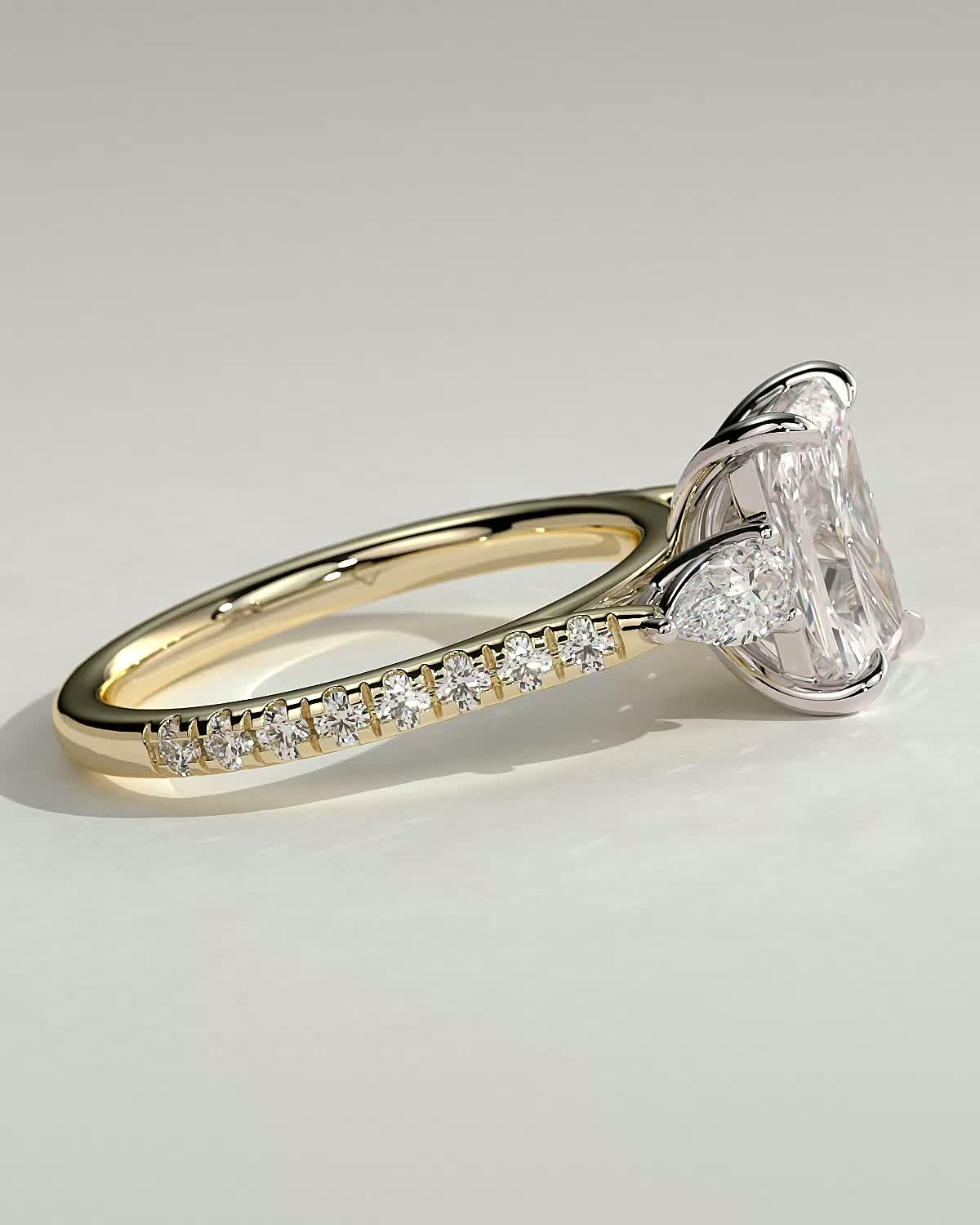 Ginny - Radiant Trilogy with Pav - 18k Yellow Gold / 18k White Gold