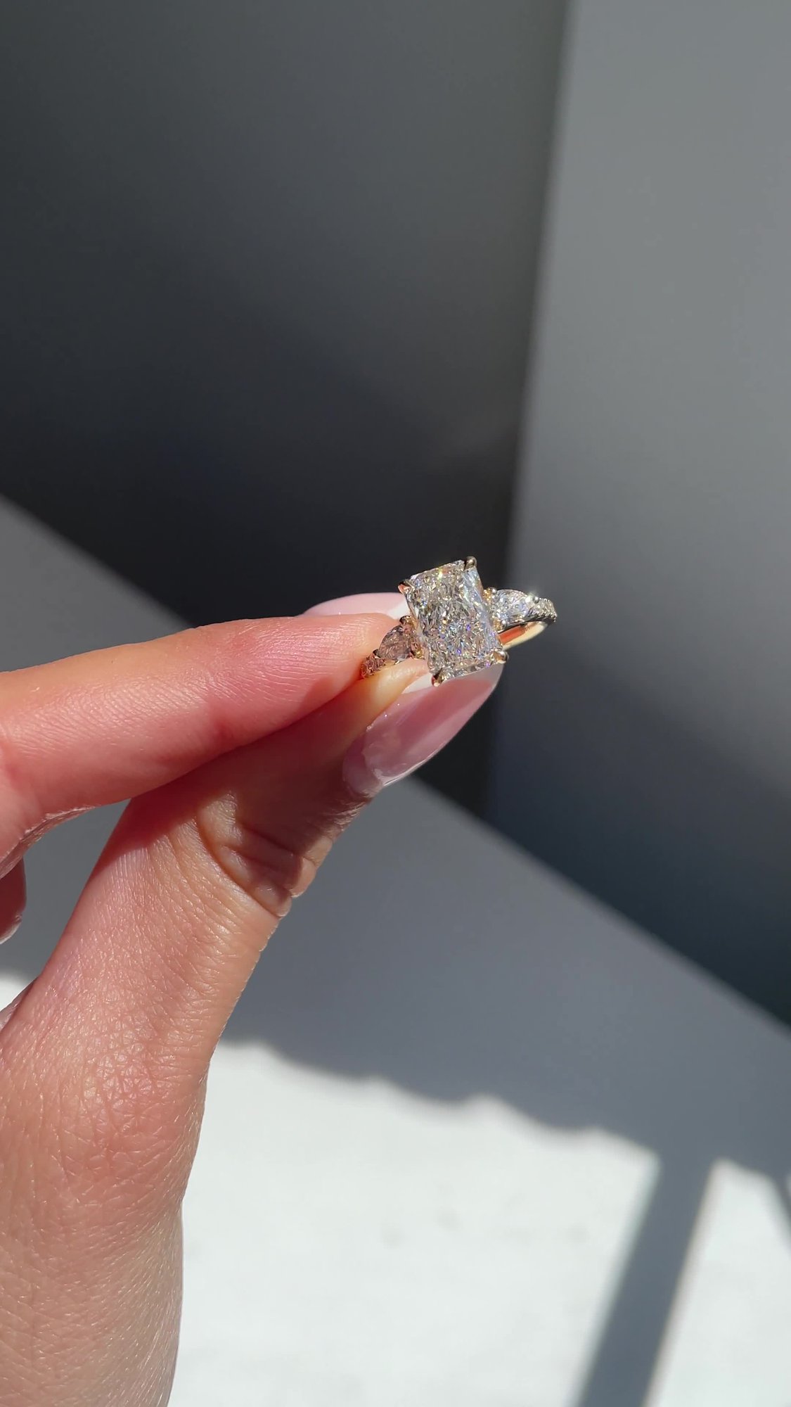 Ginny - Radiant Trilogy with Pav Lifestyle Image