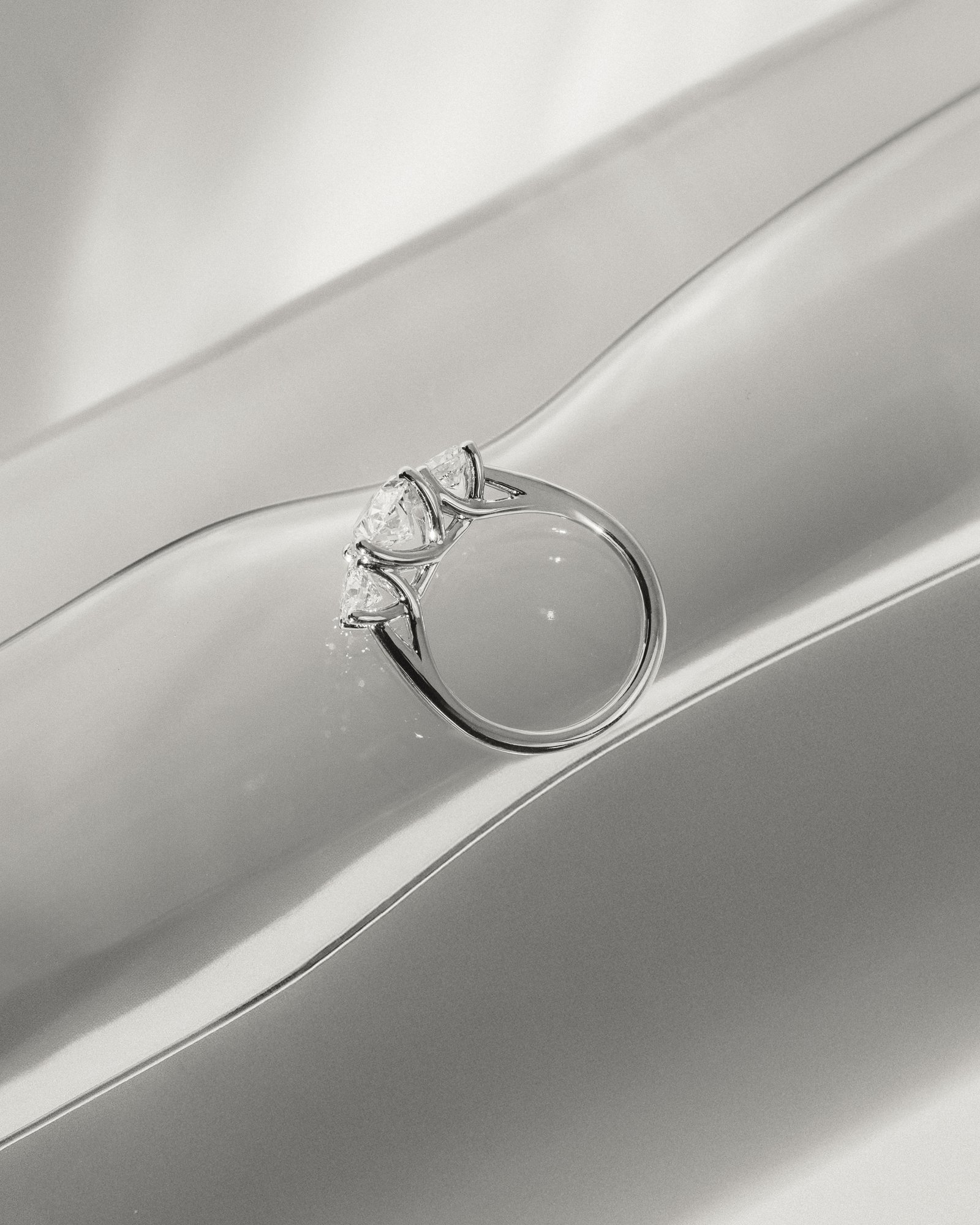 Grace  Trellis Oval Trilogy Lifestyle Image