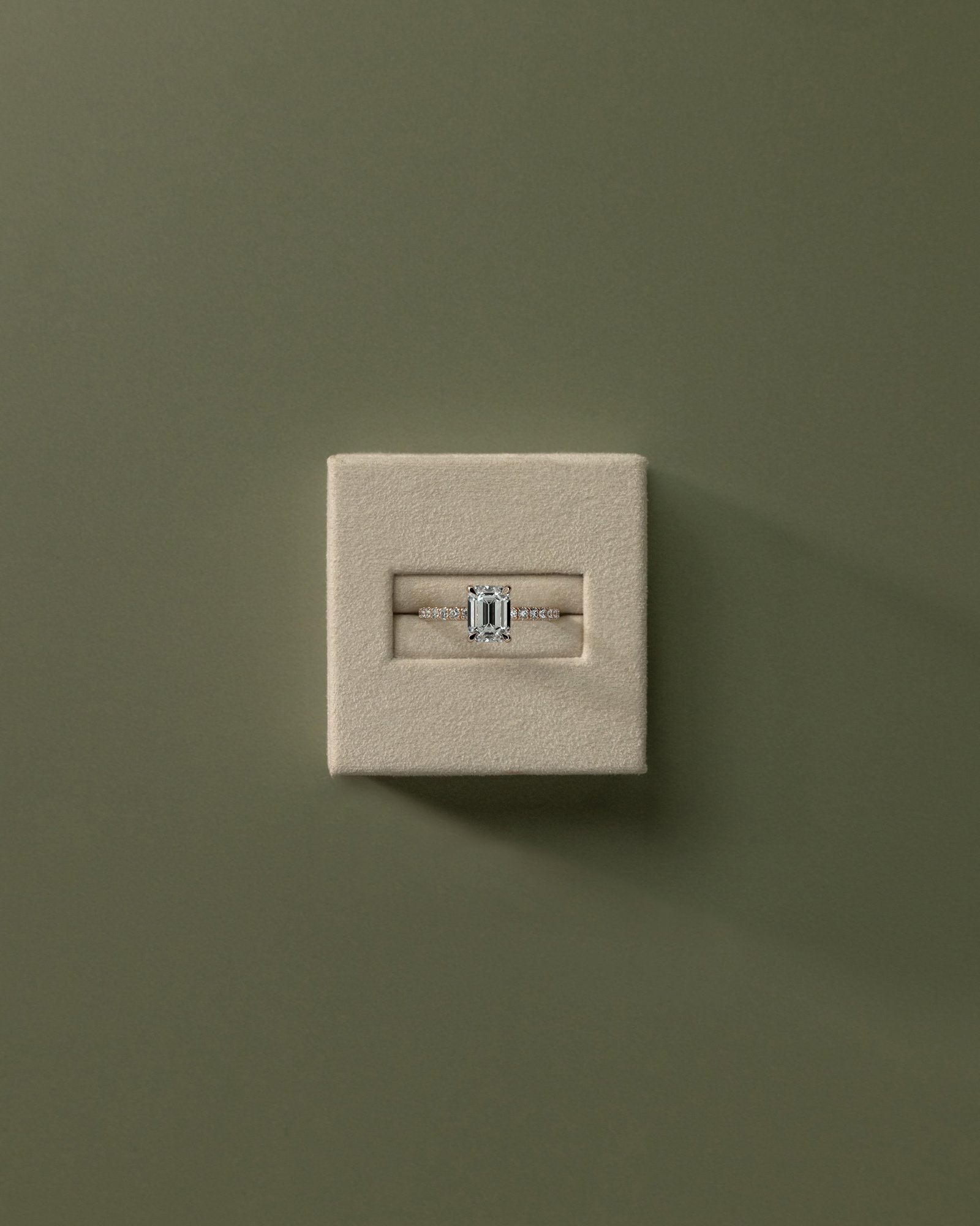 Gwyneth - Emerald Solitaire with Hidden Halo - 18k Rose Gold