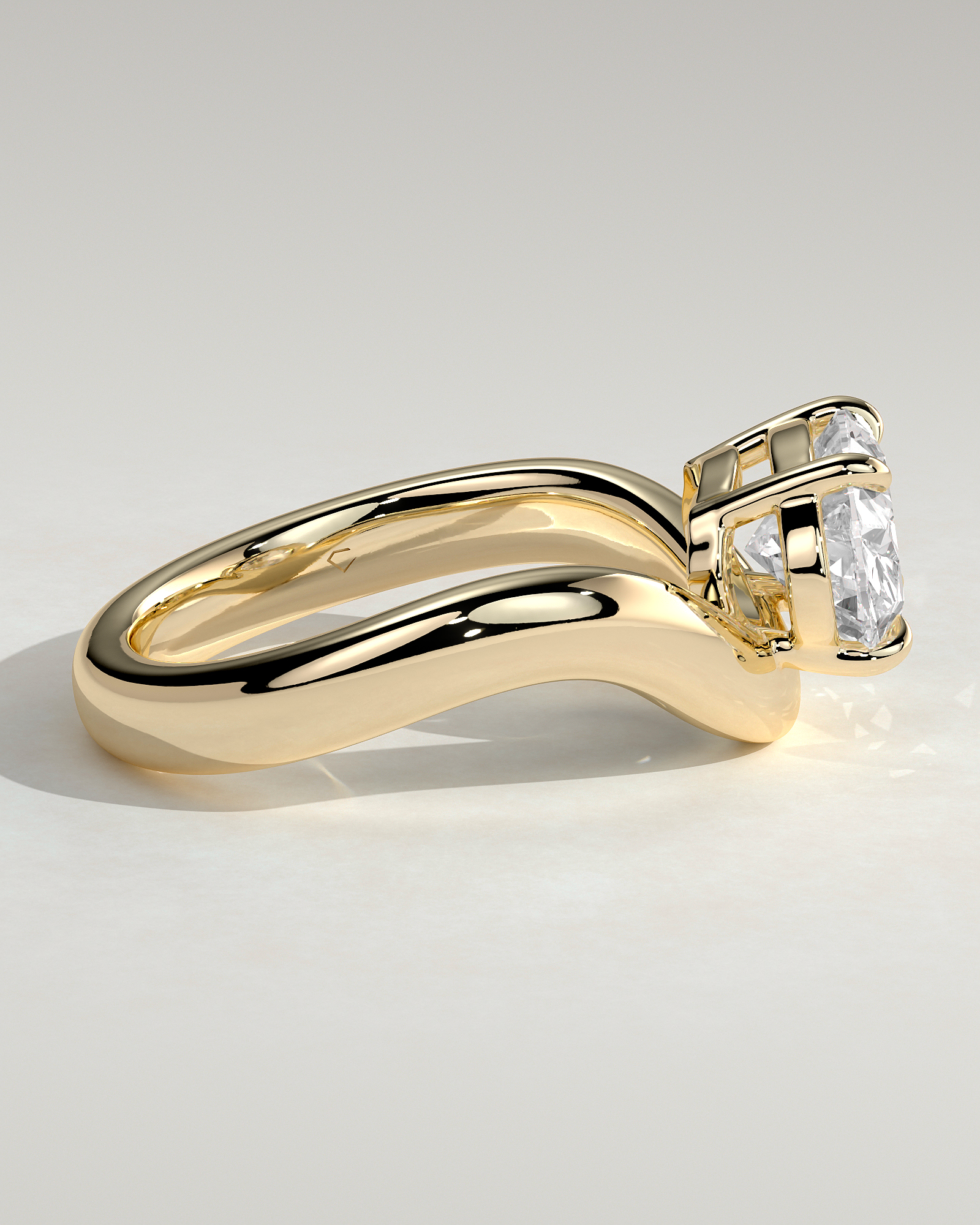 Hayley - Oval Solitaire with Twist Band - 18k Yellow Gold
