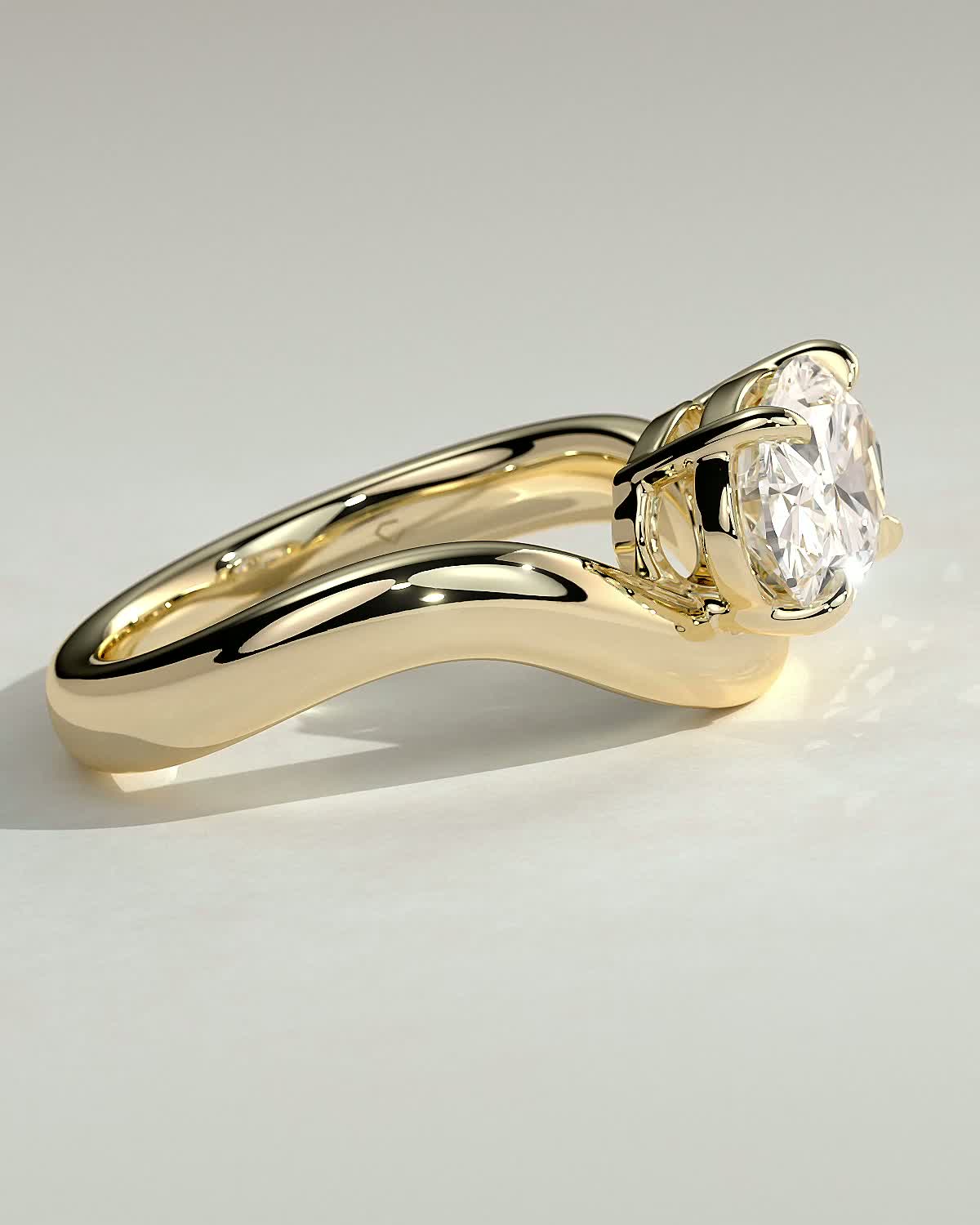 Hayley - Oval Solitaire with Twist Band - 18k Yellow Gold