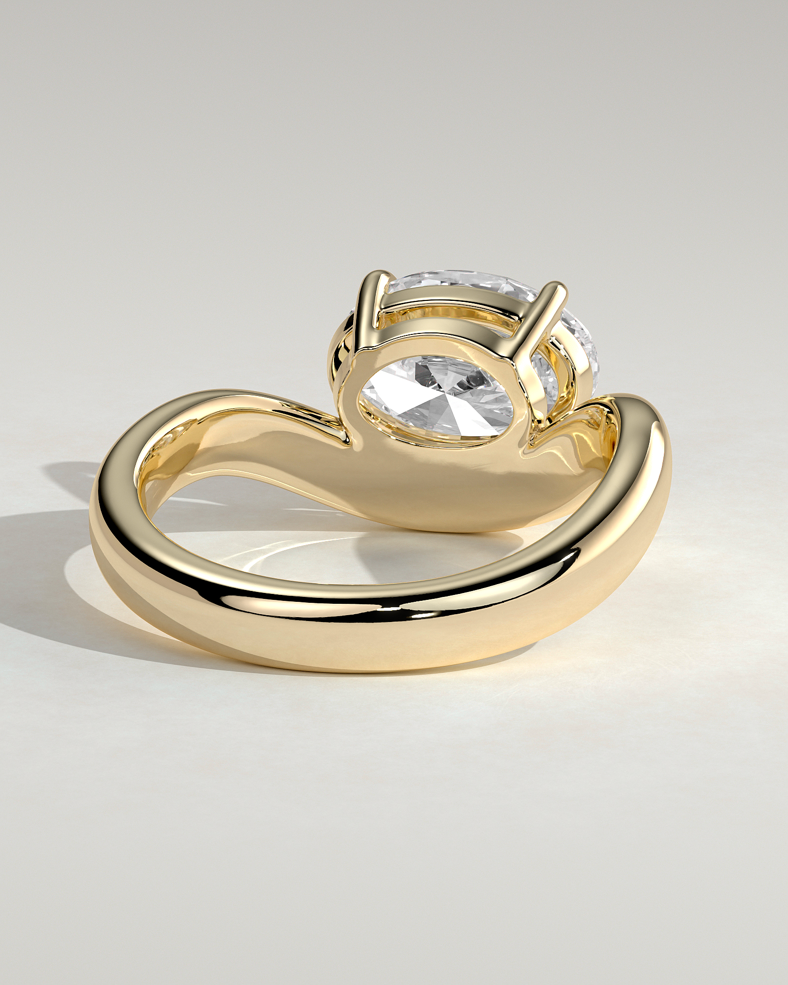 Hayley - Oval Solitaire with Twist Band - 18k Yellow Gold