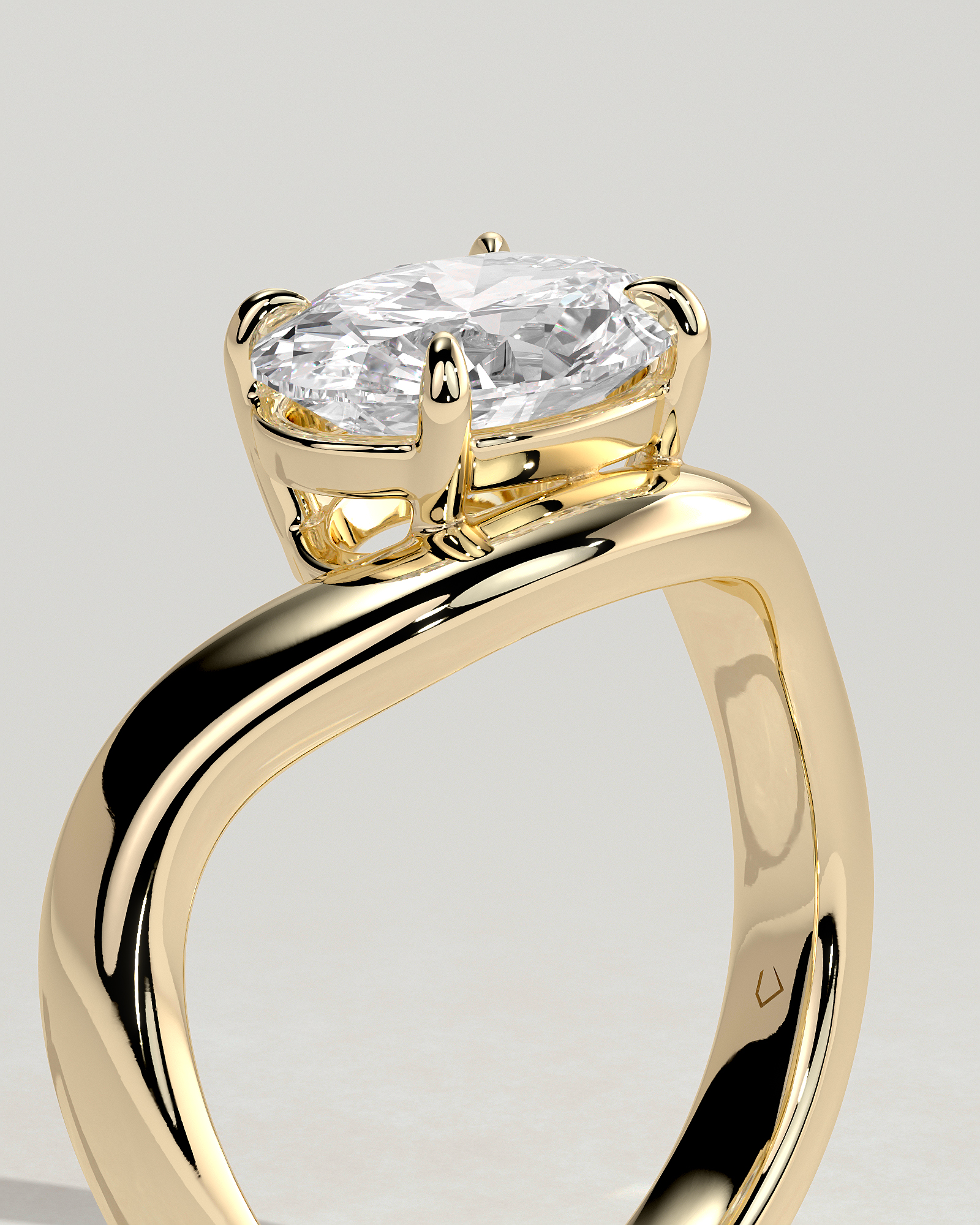 Hayley - Oval Solitaire with Twist Band - 18k Yellow Gold