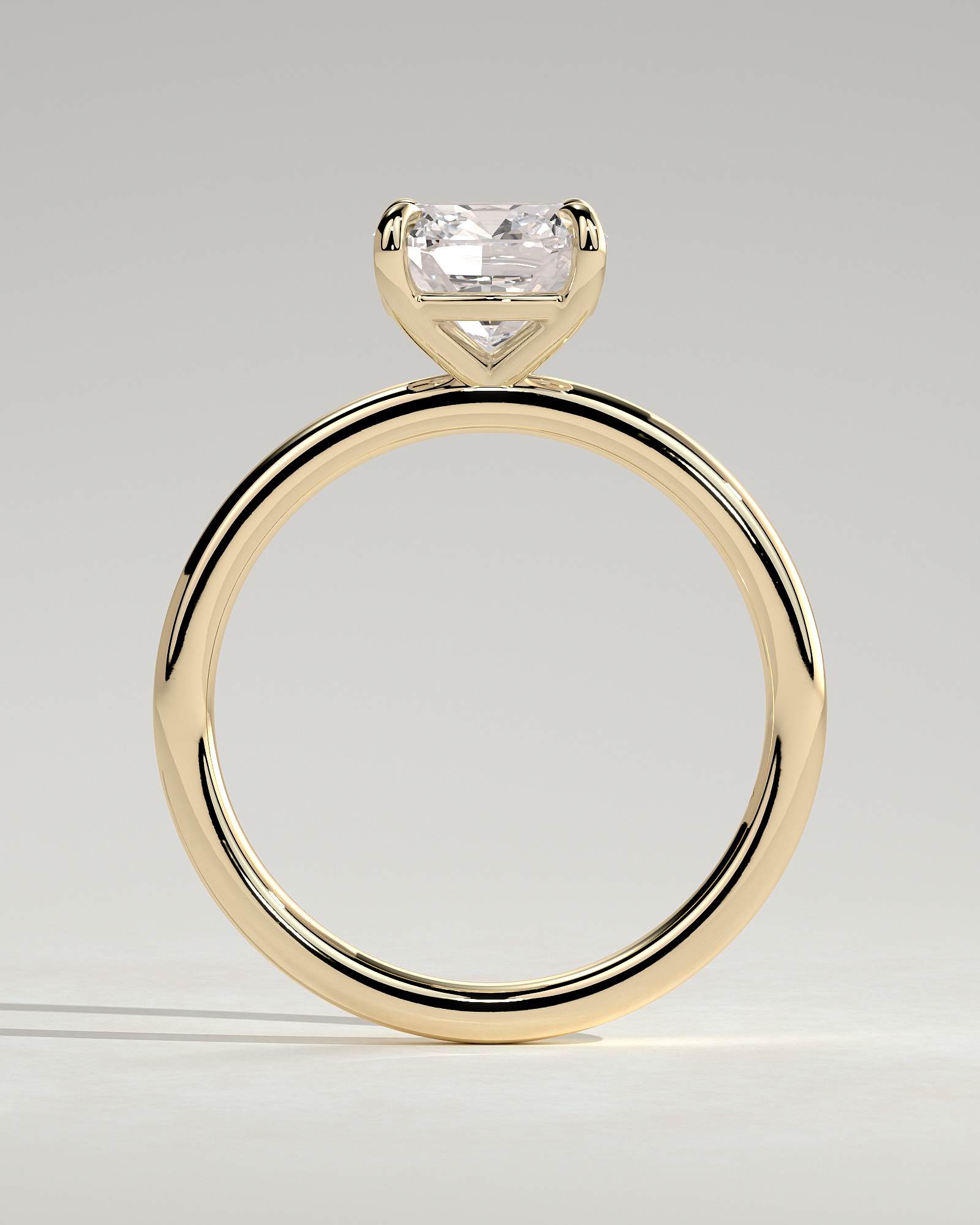 Hazel - Cushion Solitaire - 18k Yellow Gold